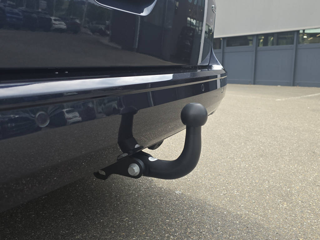 FORD TOURNEO CONNECT Grand 1.5 EcoBoost Titanium-image-12
