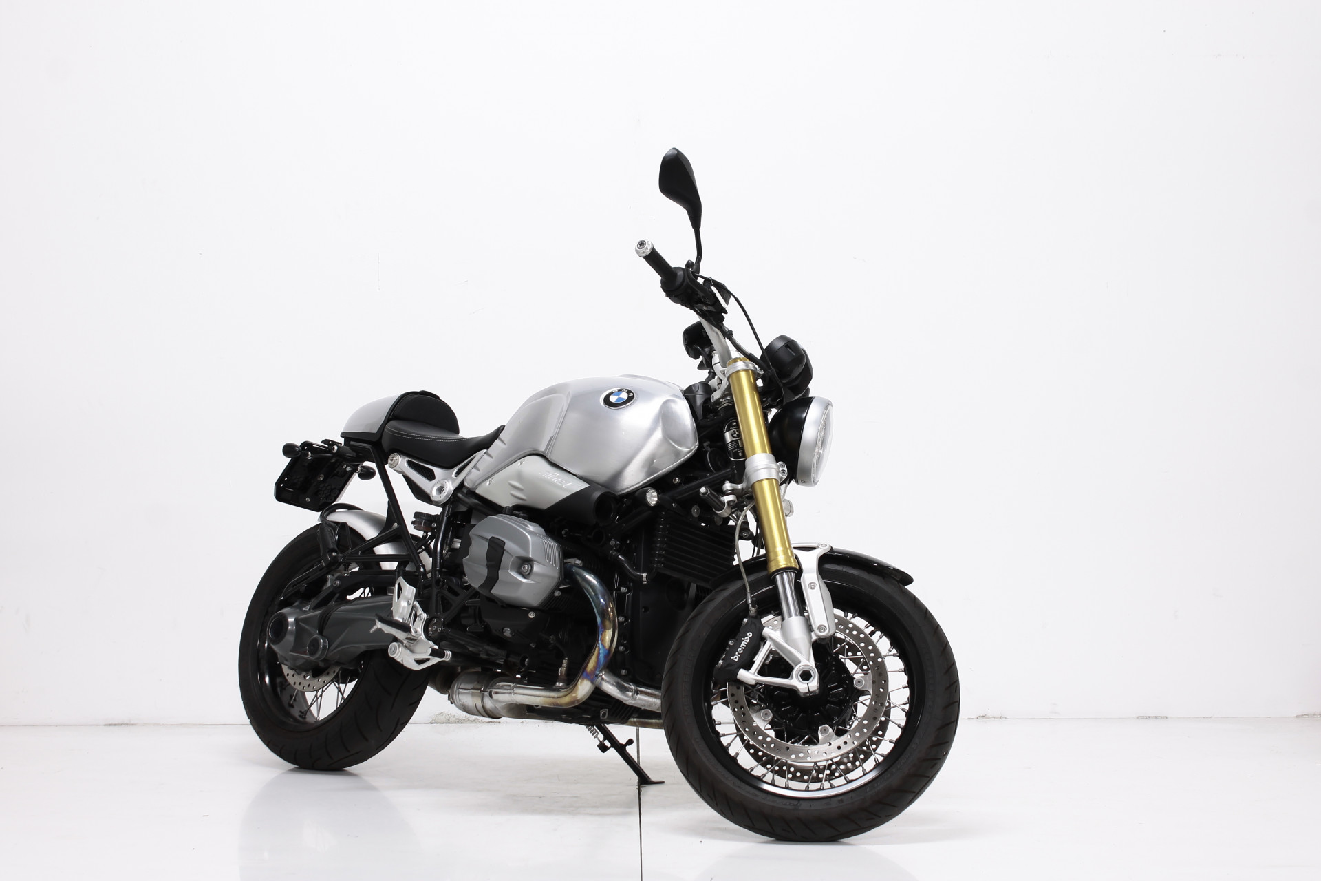 BMW R nineT