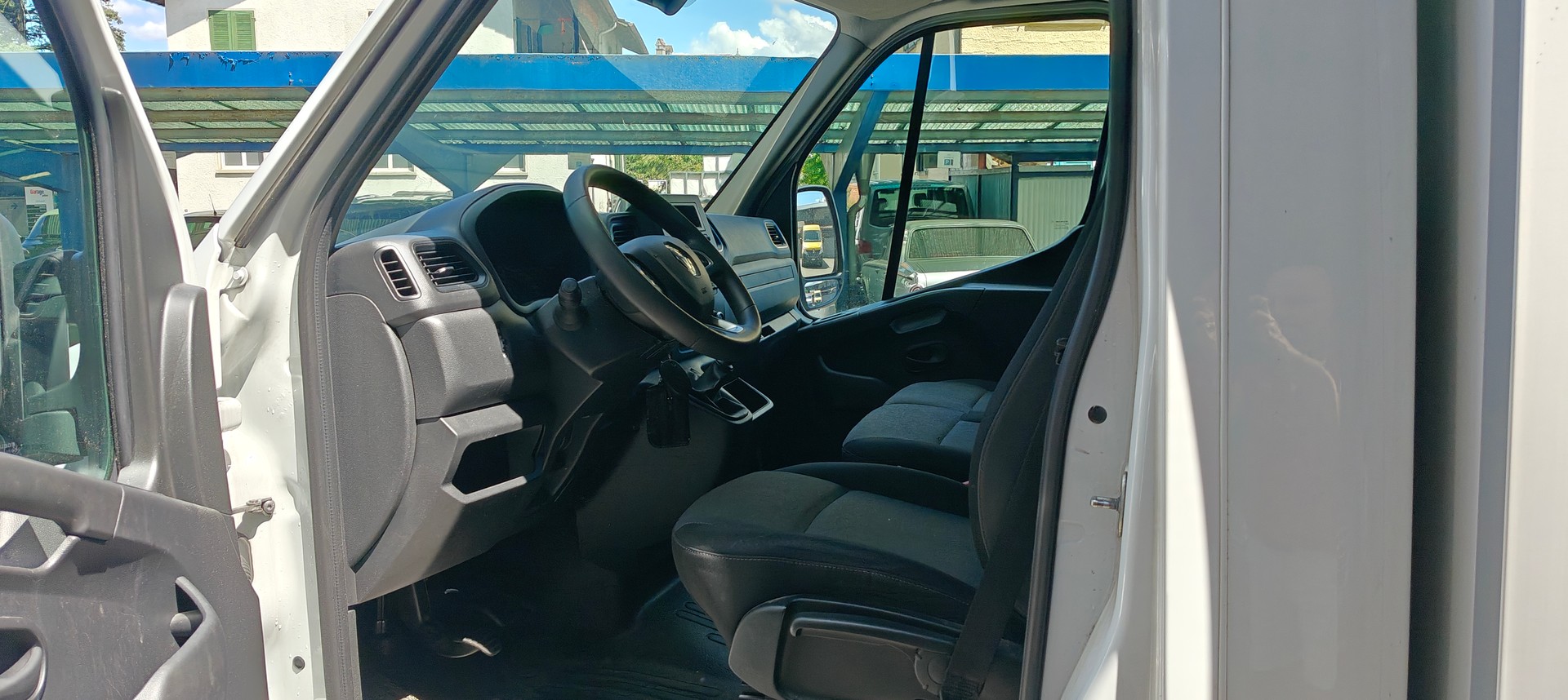 RENAULT Master P35 2.3 Blue dCi 165 L3 Grand Volume-image-7
