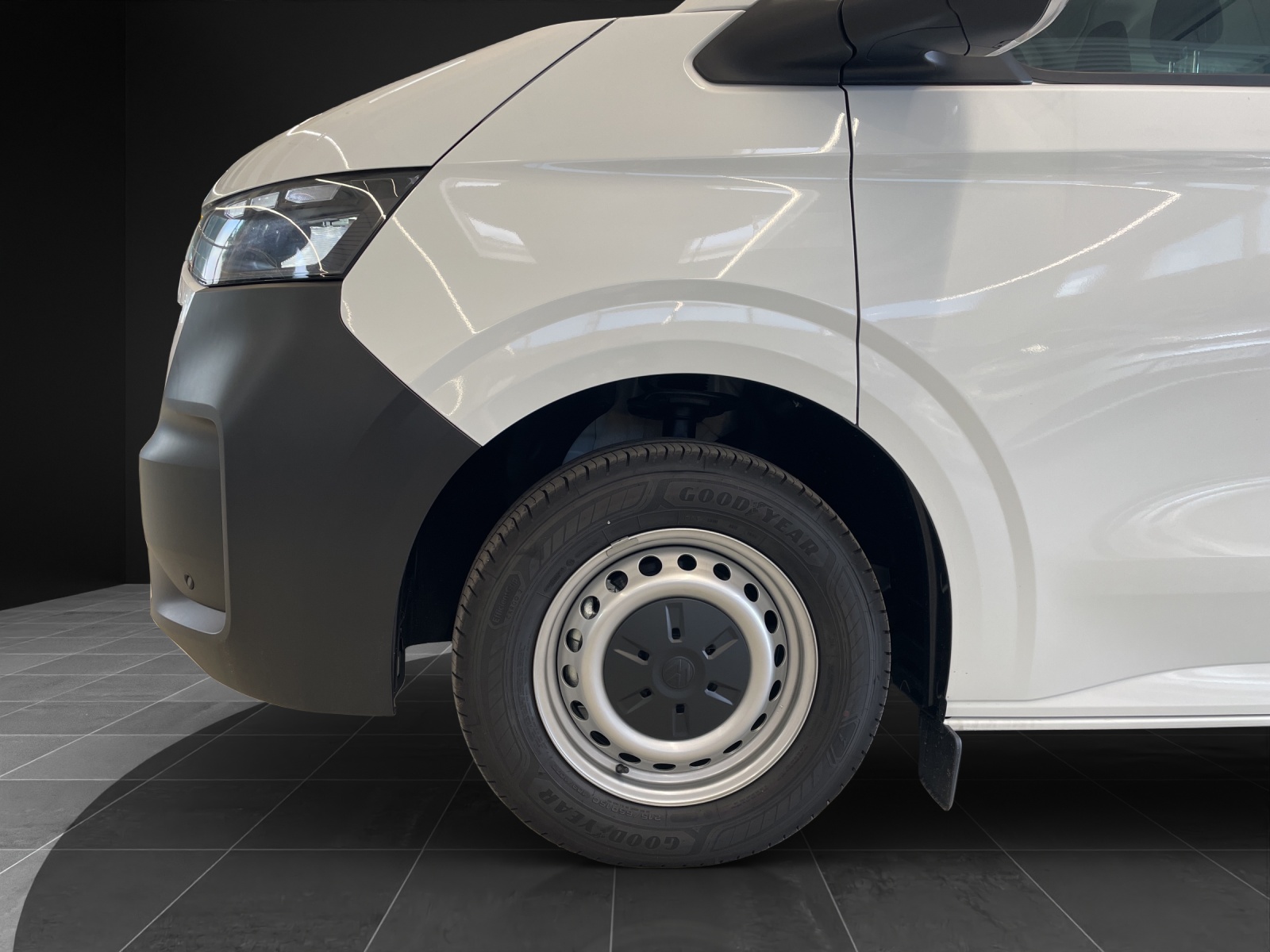VW Transporter 2.0 TDI Doka-Pritsche-image-13