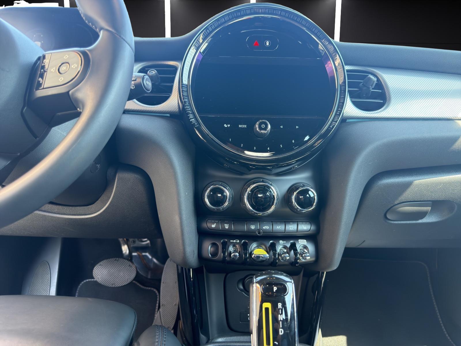 MINI F56 Cooper SE-image-12