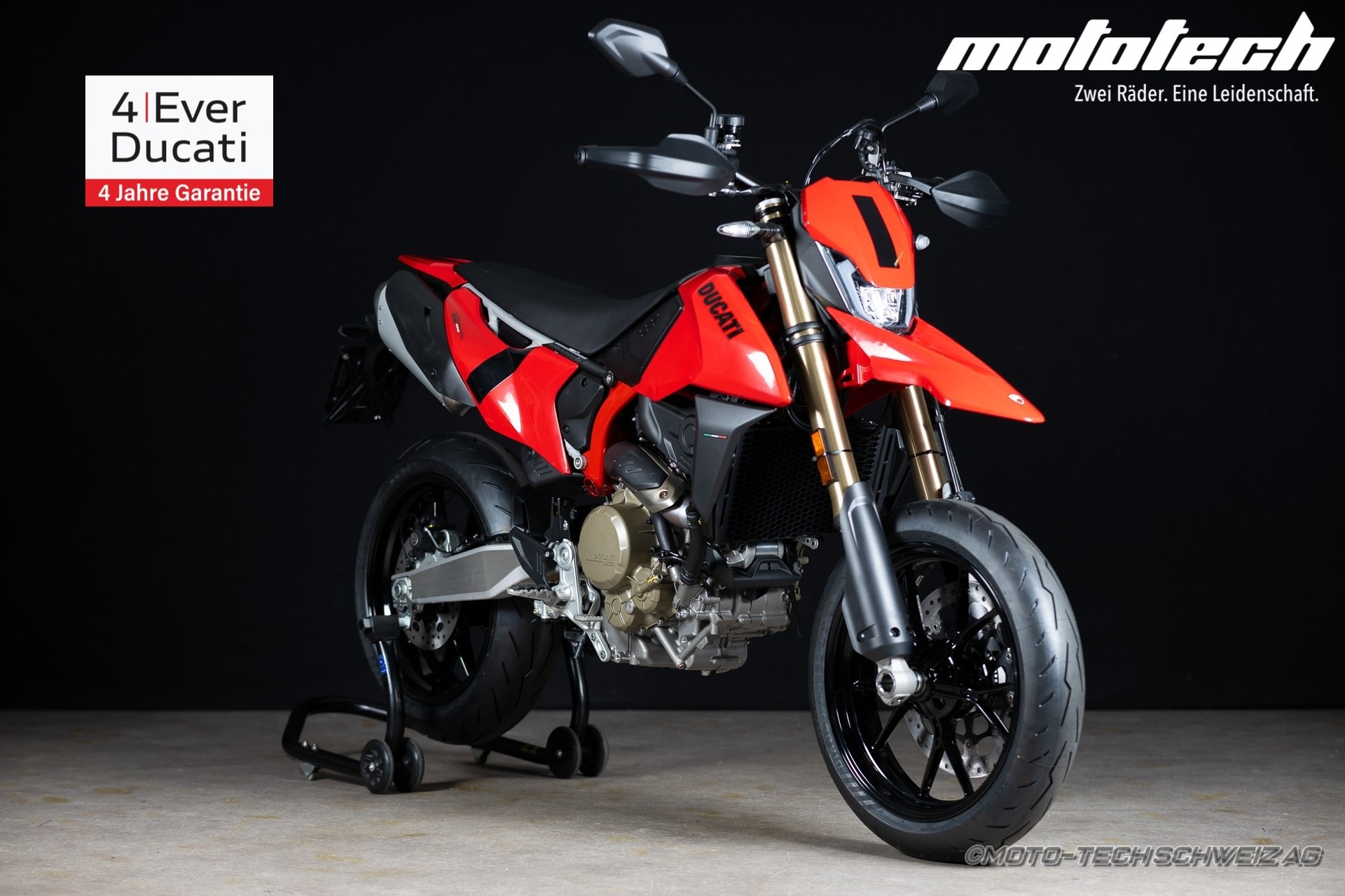 DUCATI Hypermotard 698 Mono (35kW) / 4 JAHRE GARANTIE-showroom-element-1