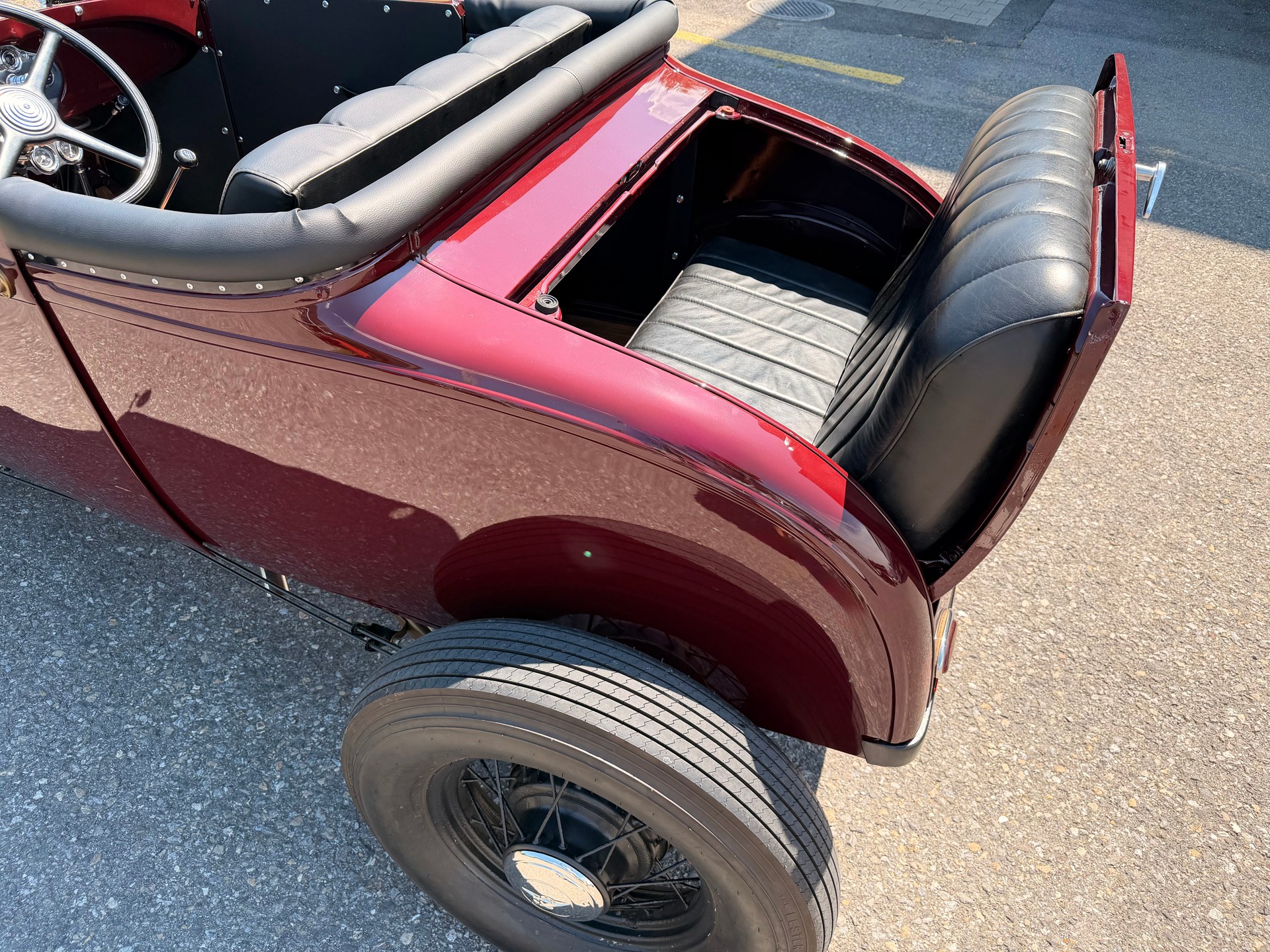 FORD Hot Rod - Roadster - V8-image-12
