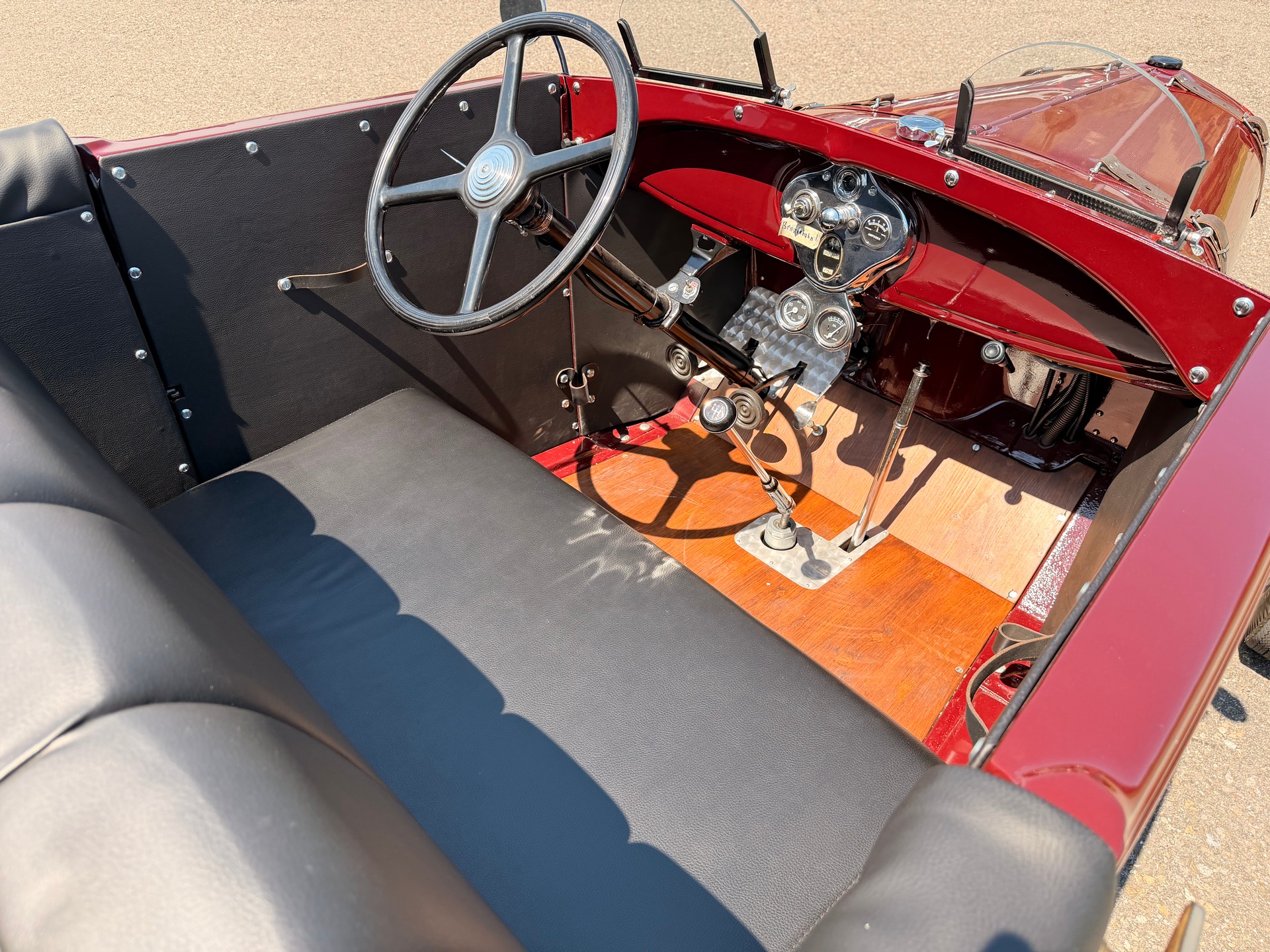 FORD Hot Rod - Roadster - V8-image-11