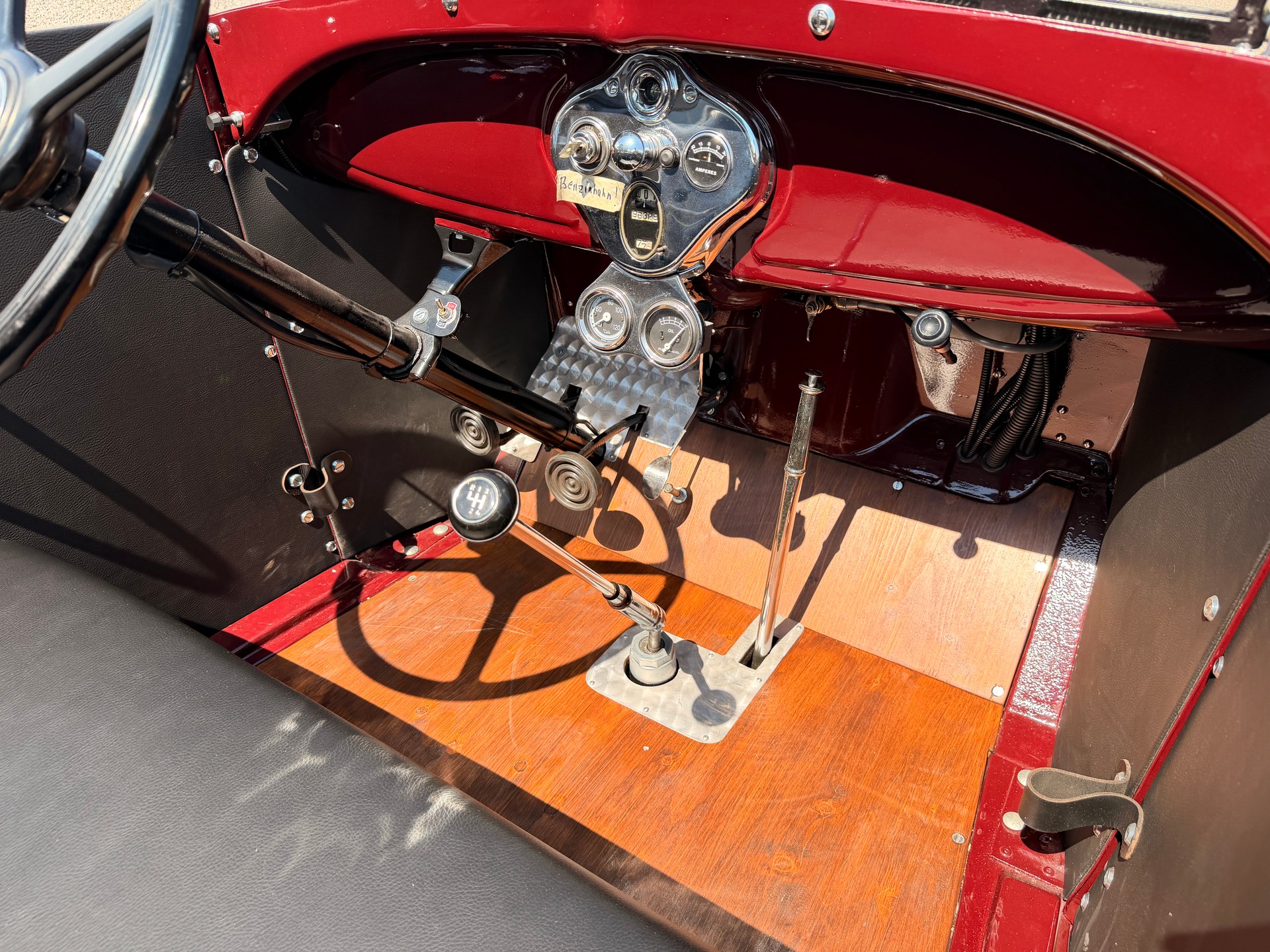 FORD Hot Rod - Roadster - V8-image-23