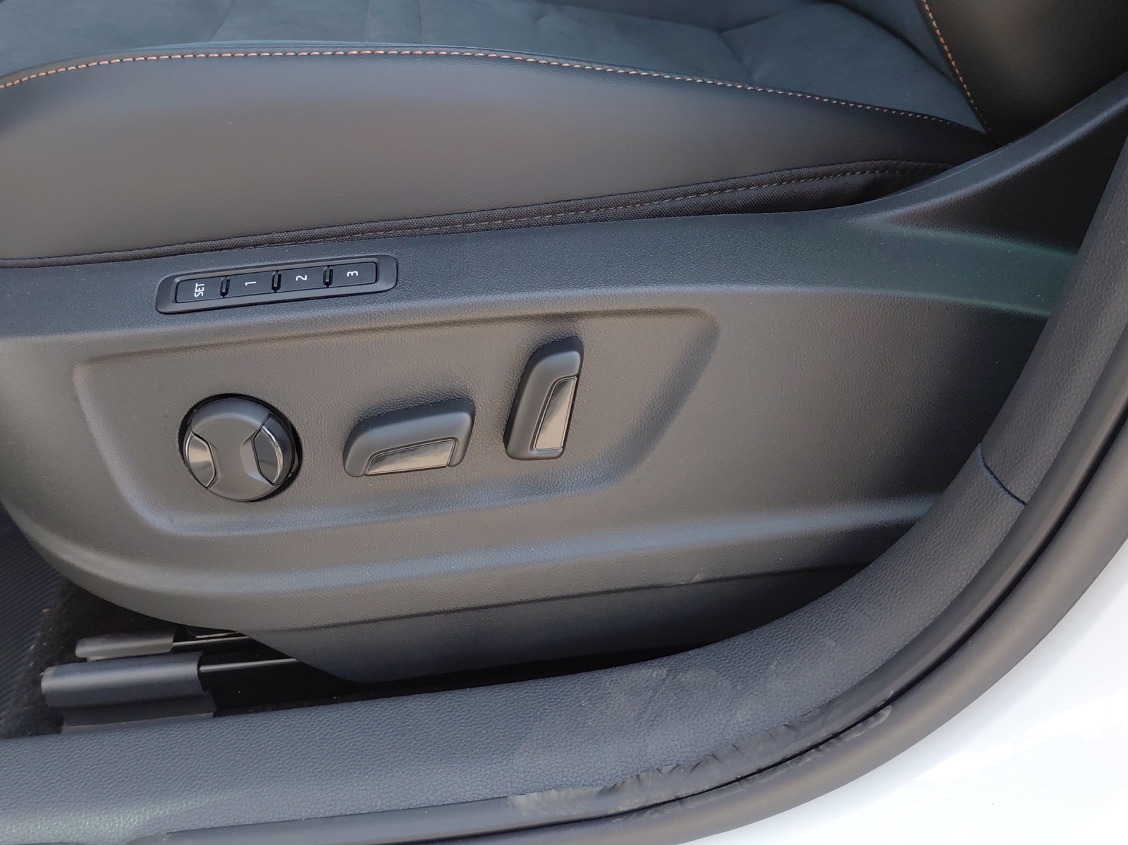CUPRA Ateca 2.0TSI Inicio 4Drive DSG-image-14