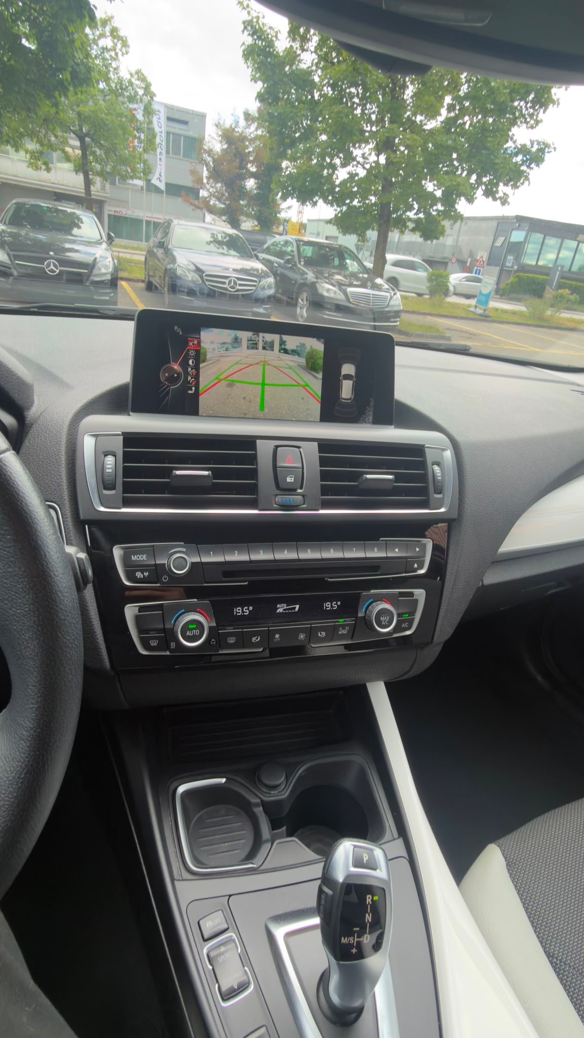 BMW 120d xDrive Urban Line Steptronic-image-6