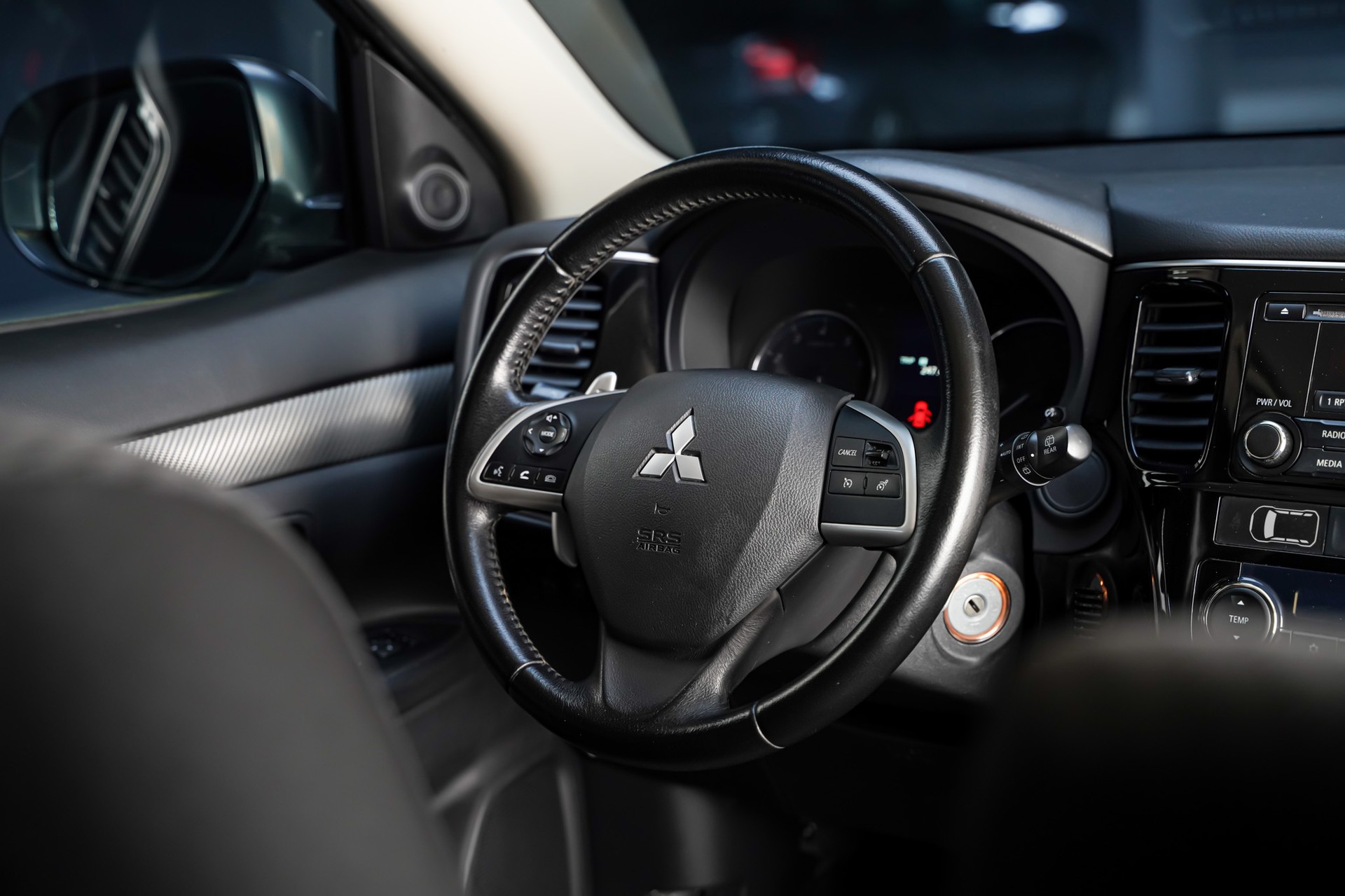 MITSUBISHI Outlander 2.0 Intense CVT-image-15