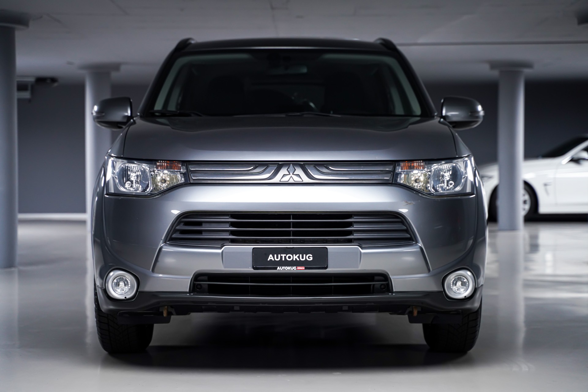 MITSUBISHI Outlander 2.0 Intense CVT-image-1