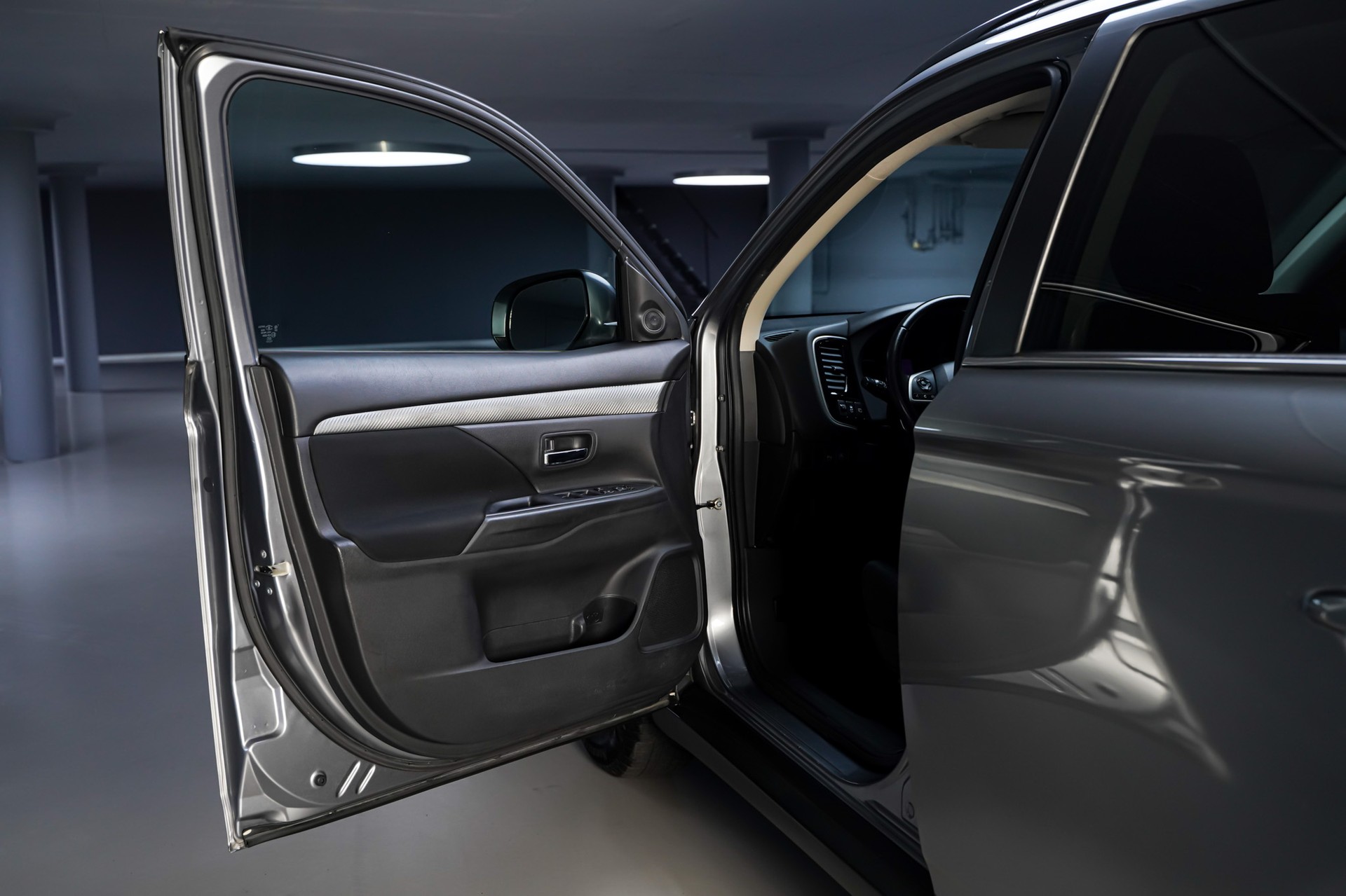 MITSUBISHI Outlander 2.0 Intense CVT-image-6