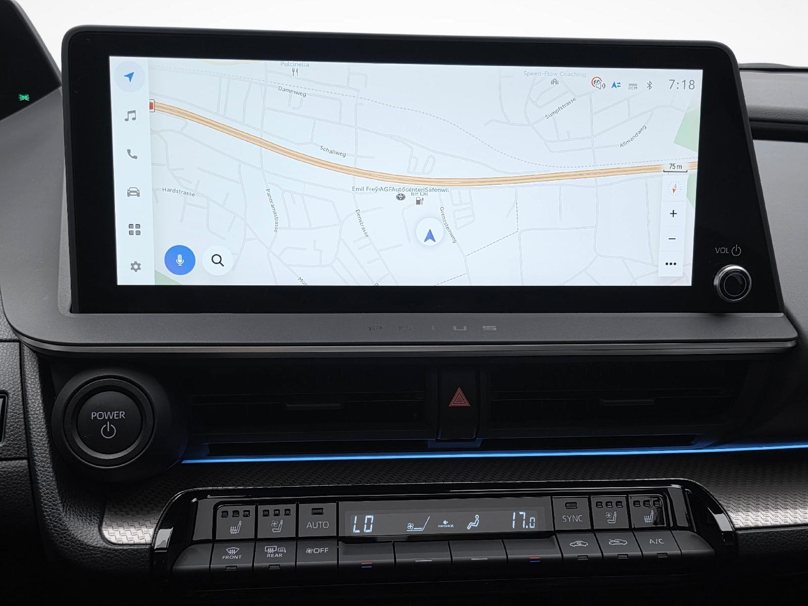 TOYOTA Prius 2.0 Plug-In-Hybrid Premium-image-13