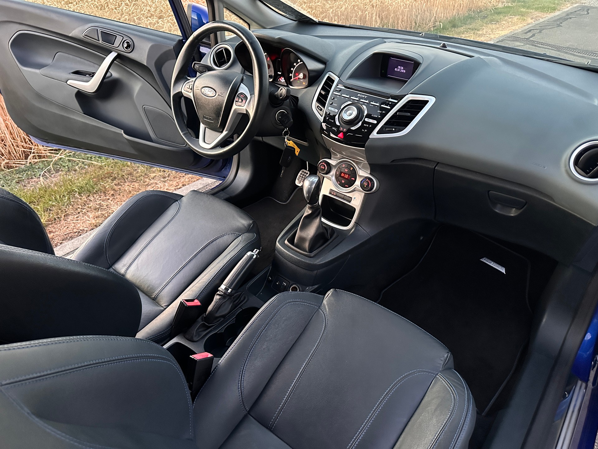 FORD Fiesta 1.6 16V Sport+-image-12