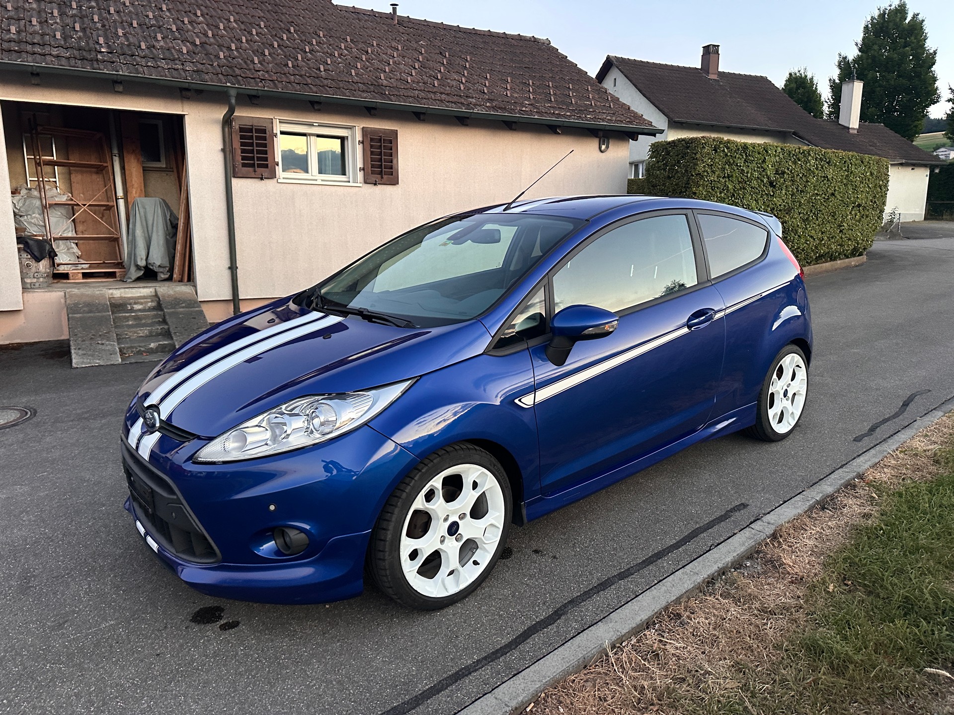 FORD Fiesta 1.6 16V Sport+-image-11