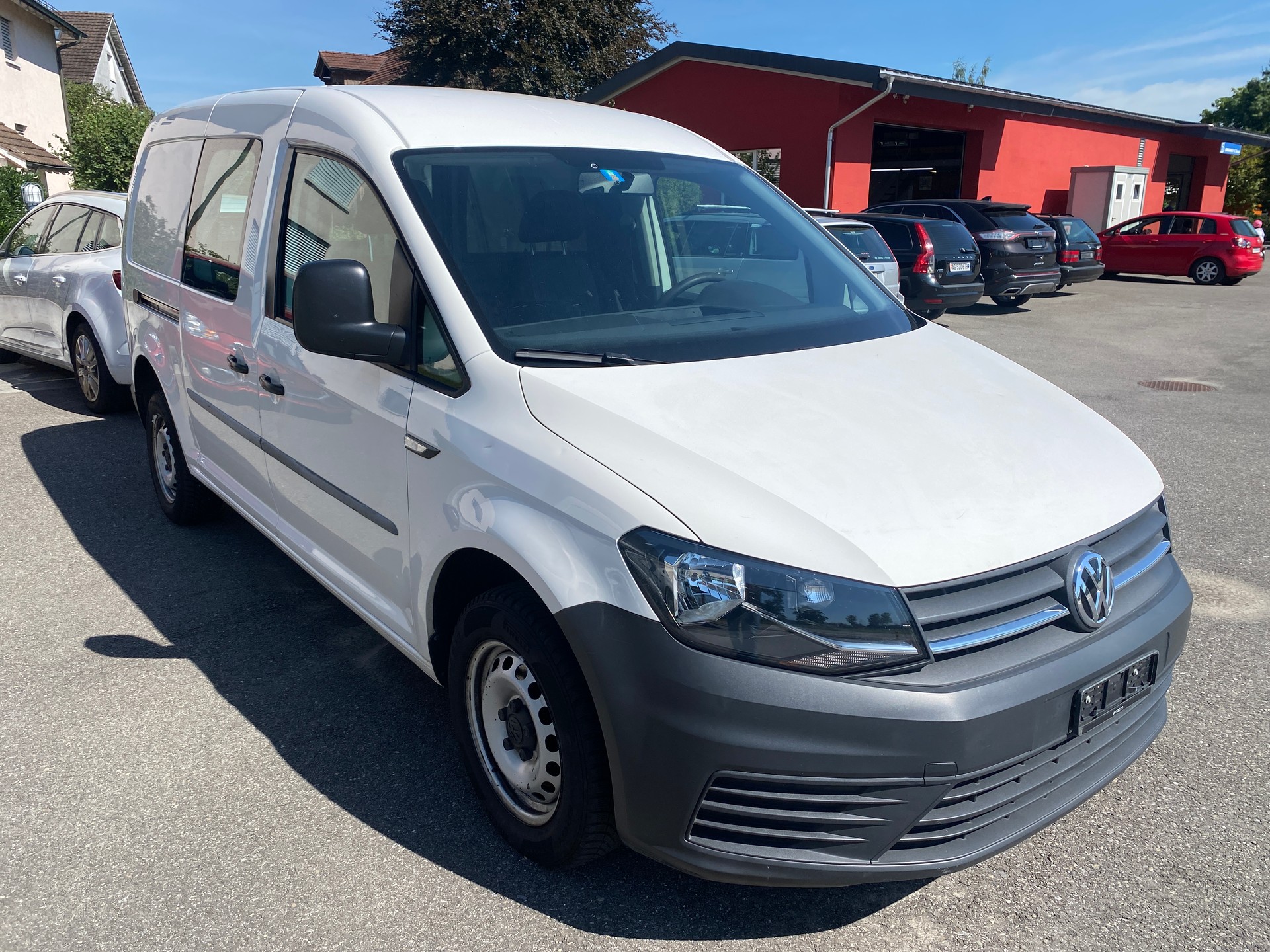 VW Caddy Maxi 2.0TDI BlueMotion Technology-showroom-element-3
