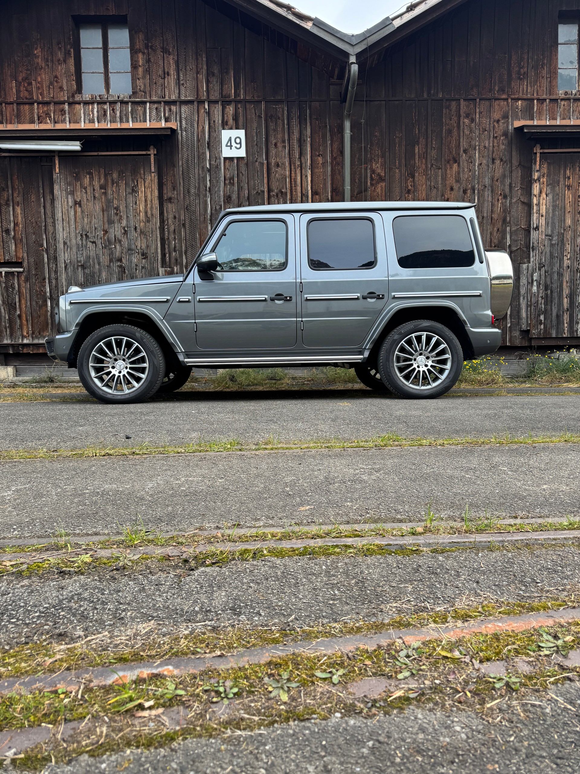 MERCEDES-BENZ G 350 d AMG Line 9G-Tronic-image-3