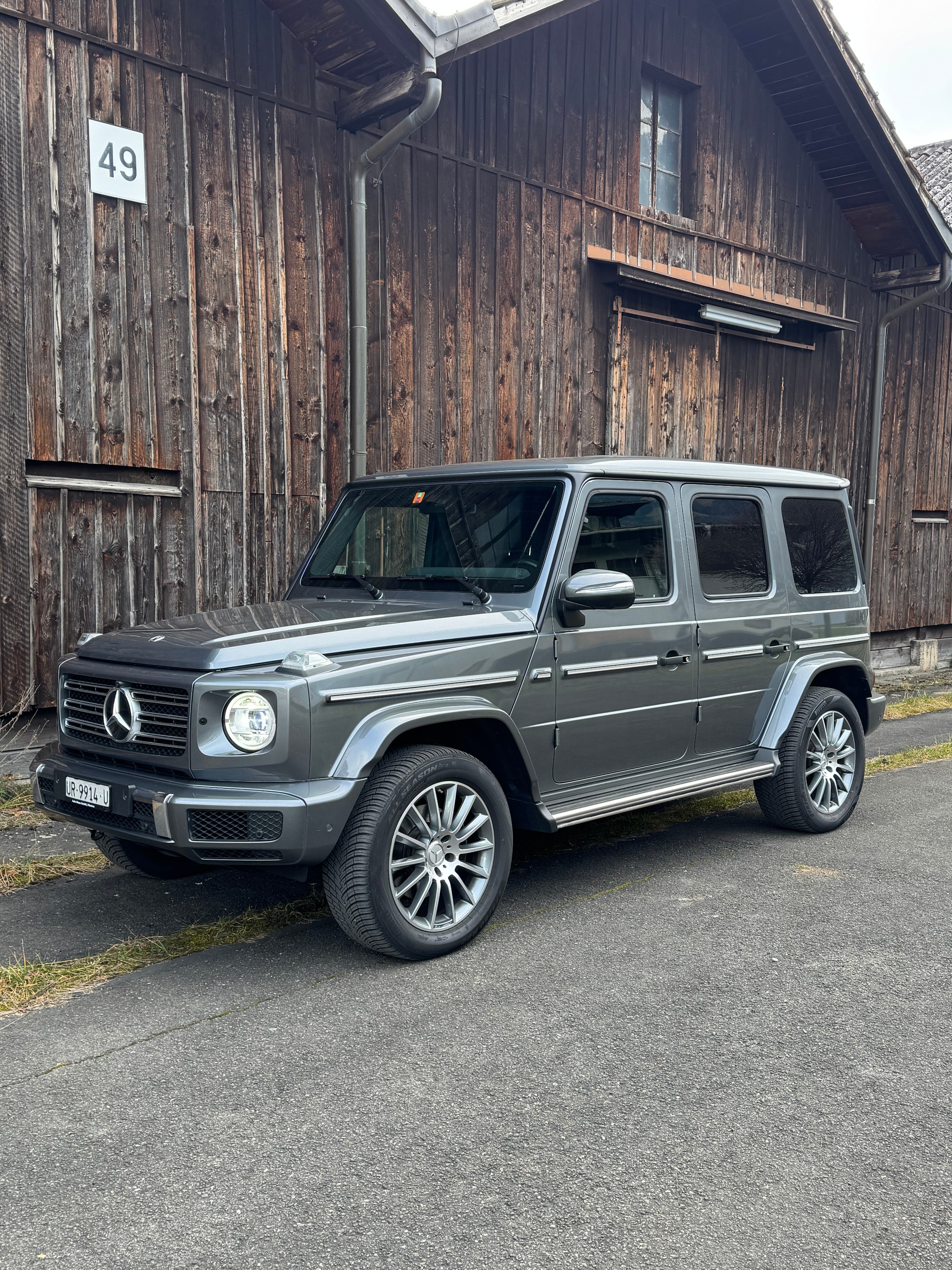 MERCEDES-BENZ G 350 d AMG Line 9G-Tronic-image-2