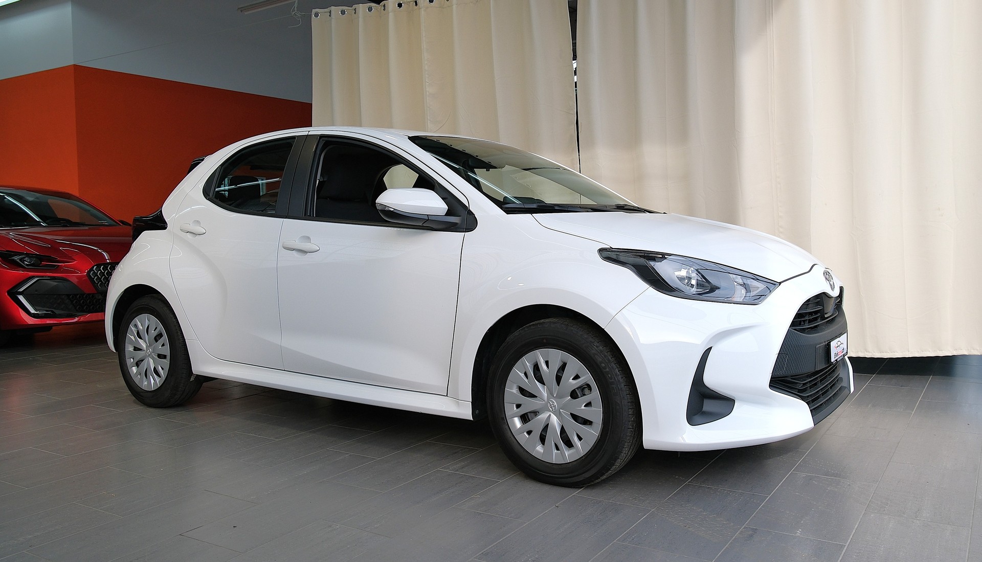 TOYOTA Yaris 1.5 Comfort e-CVT-image-26