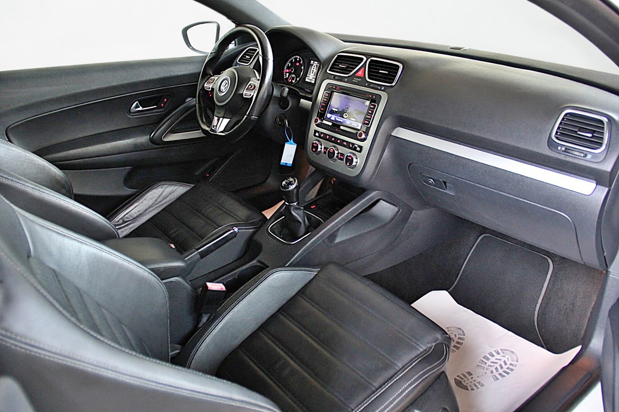 VW Scirocco 1.4 TSI Design-image-11