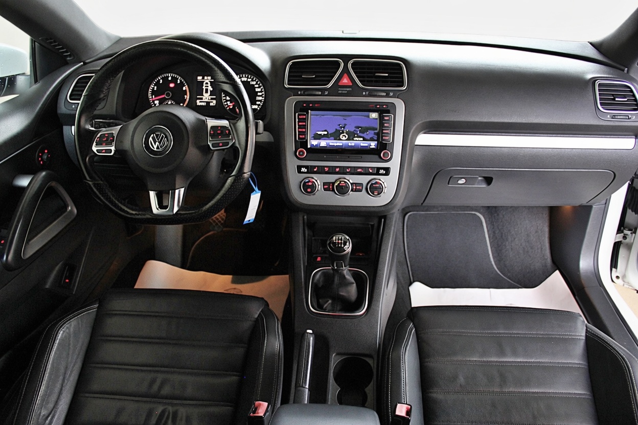 VW Scirocco 1.4 TSI Design-image-10