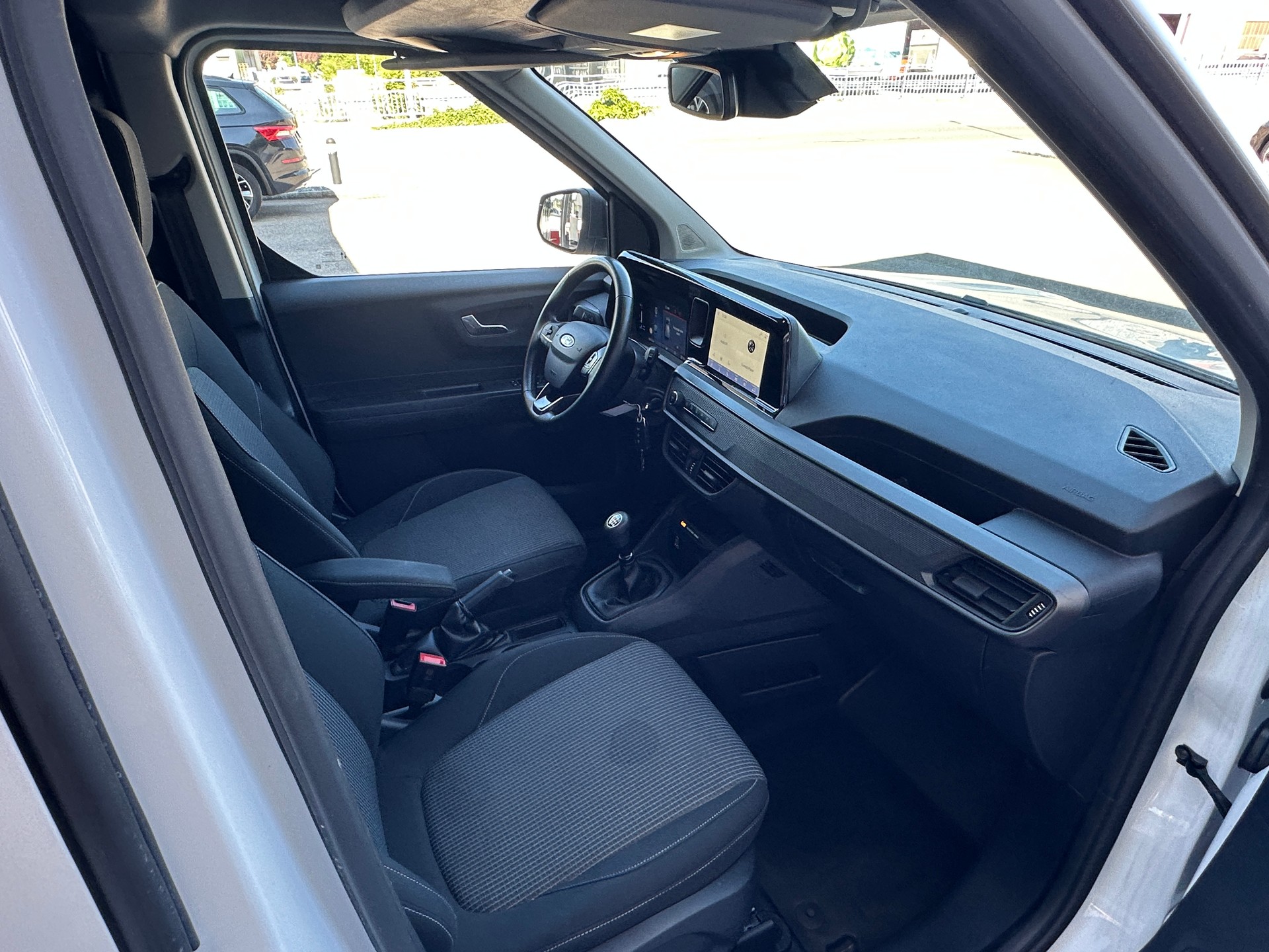 FORD Transit Courier Van 1.5 EcoBlue Trend-image-7
