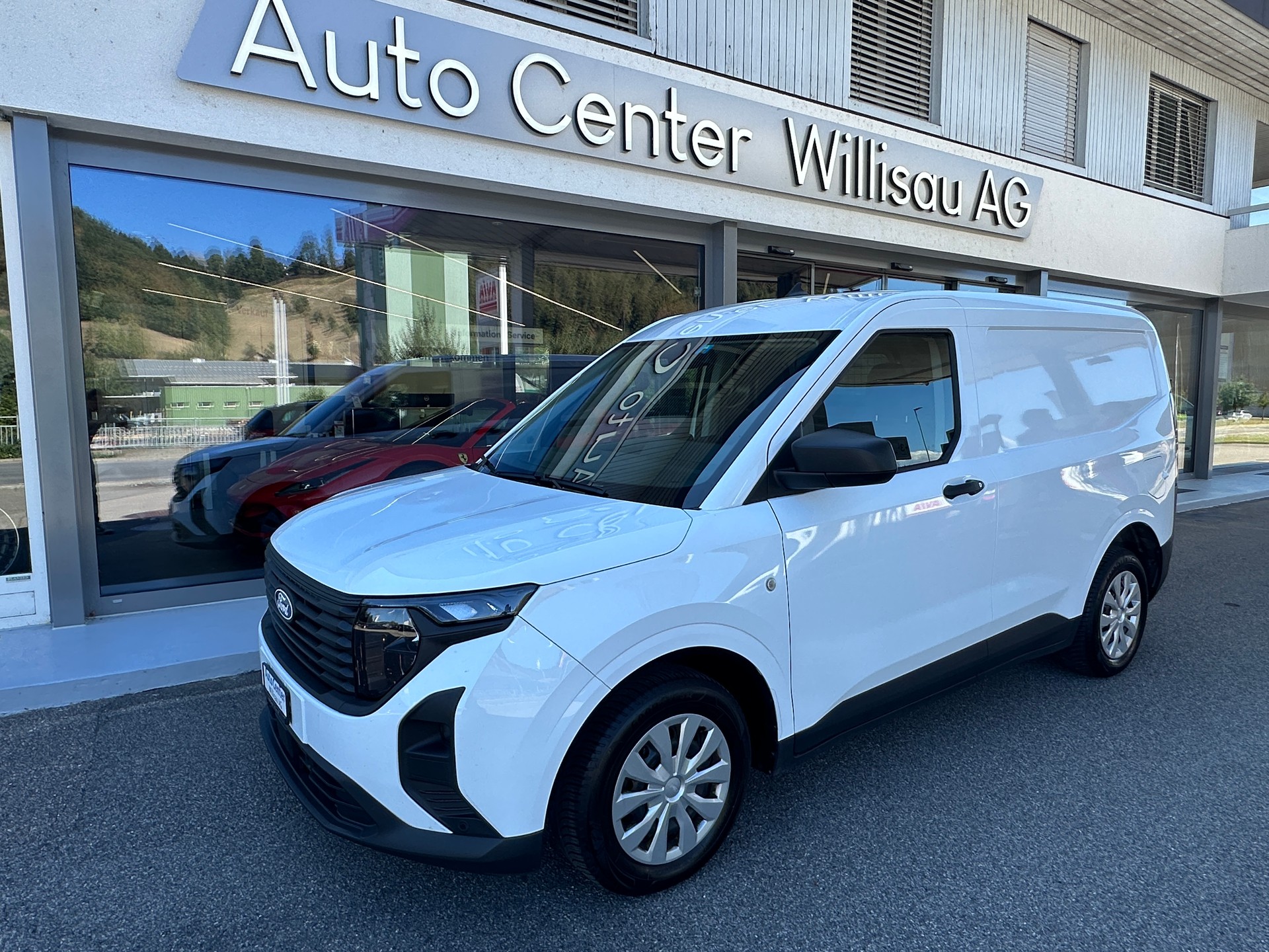 FORD Transit Courier Van 1.5 EcoBlue Trend-image-0