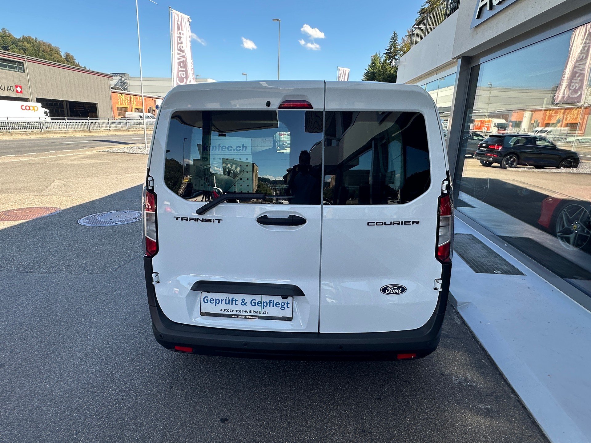 FORD Transit Courier Van 1.5 EcoBlue Trend-image-3