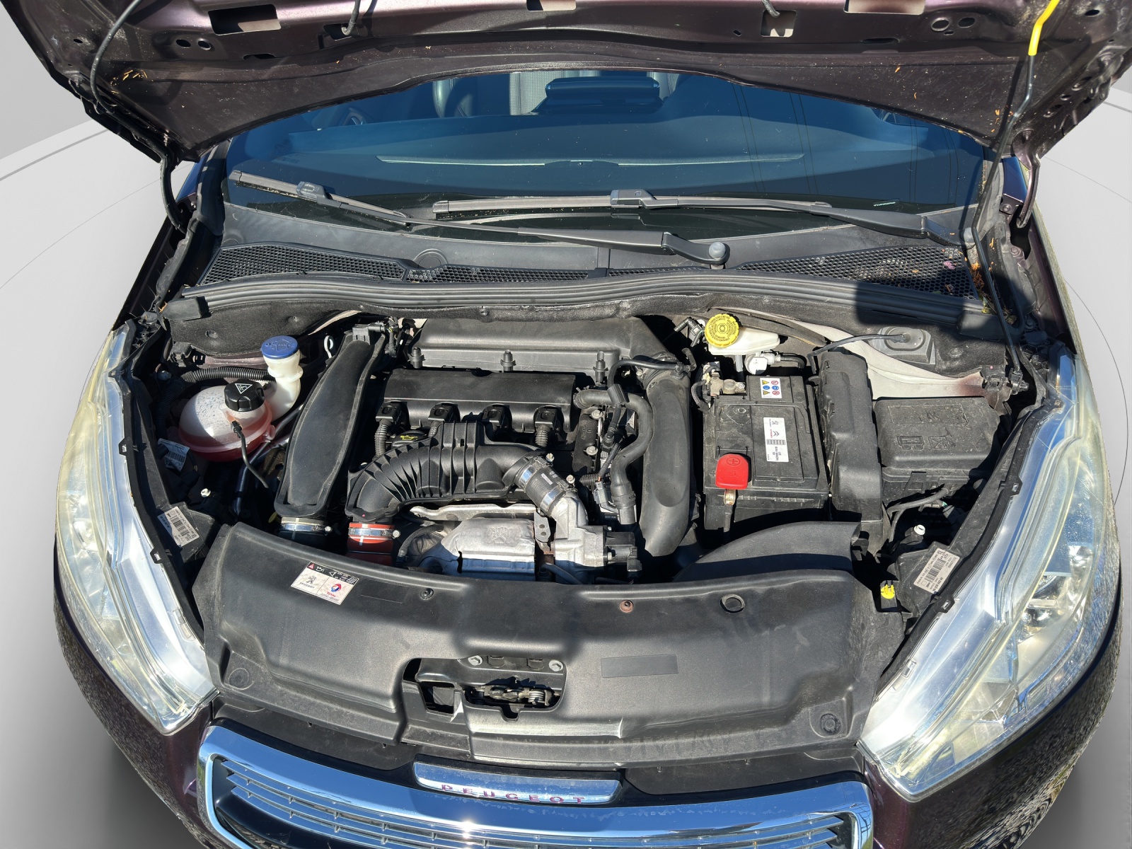 PEUGEOT 208 1.6 Turbo XY-image-13