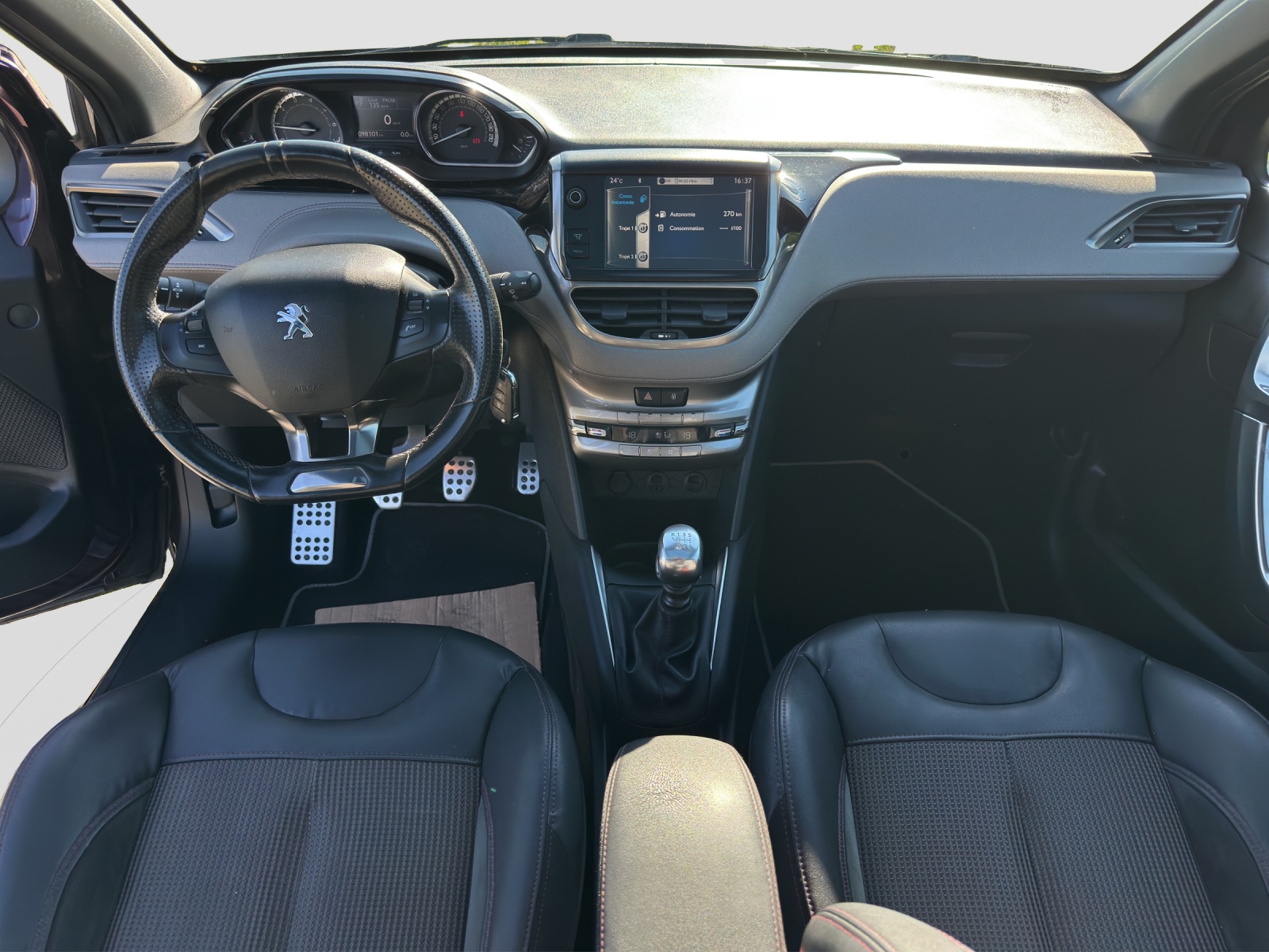PEUGEOT 208 1.6 Turbo XY-image-11