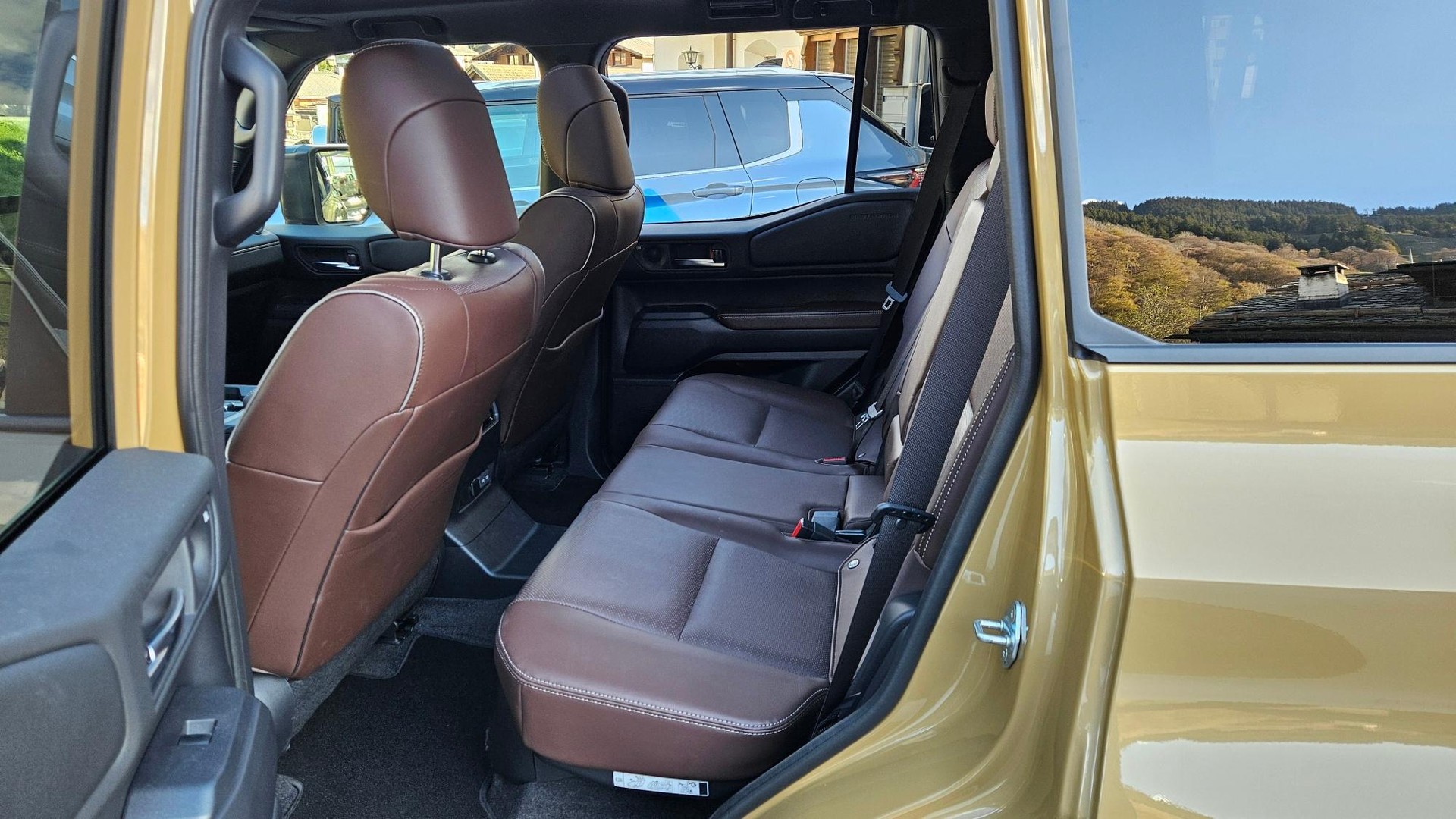 TOYOTA Land Cruiser 2.8 D First Edition-image-11