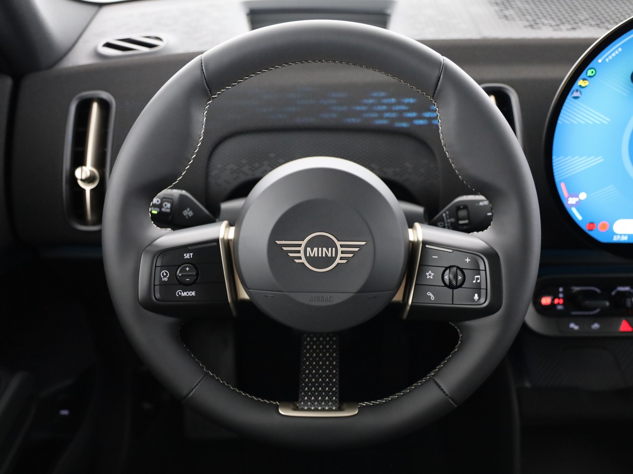 MINI Countryman C-image-17