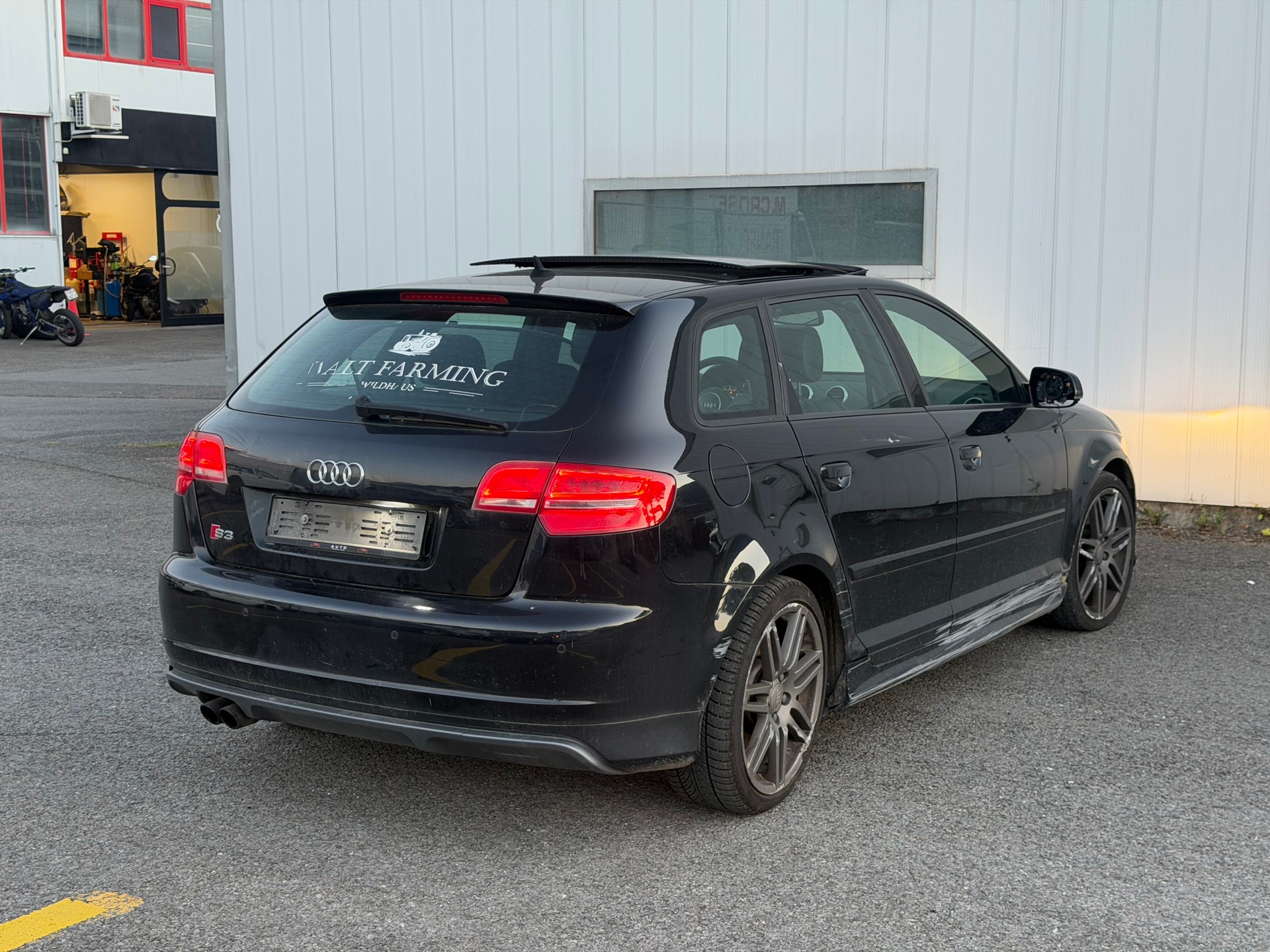 AUDI S3 Sportback 2.0 TFSI quattro S-tronic-image-4