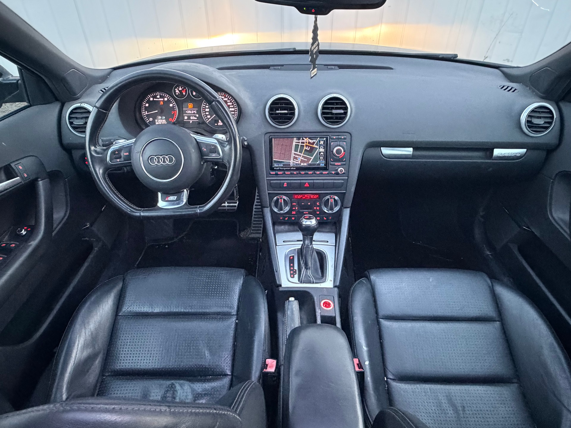 AUDI S3 Sportback 2.0 TFSI quattro S-tronic-image-8