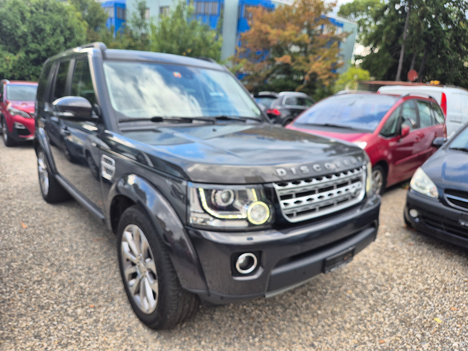 LAND ROVER Discovery 3.0 SDV6 HSE Luxury Automatic-image-1