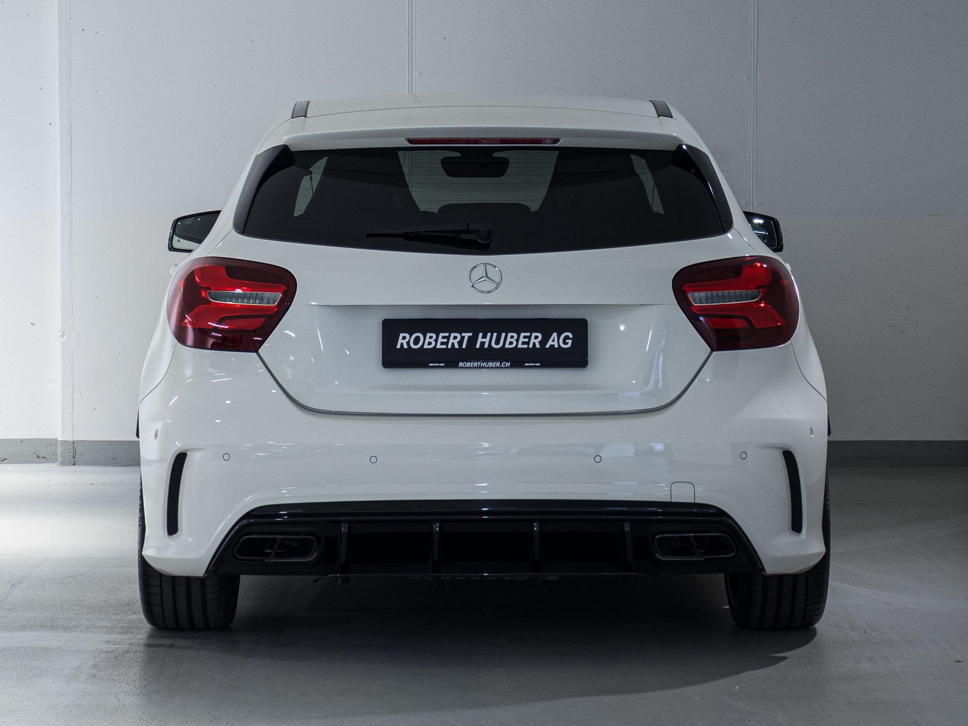 MERCEDES-BENZ A 45 AMG 4MATIC-image-5