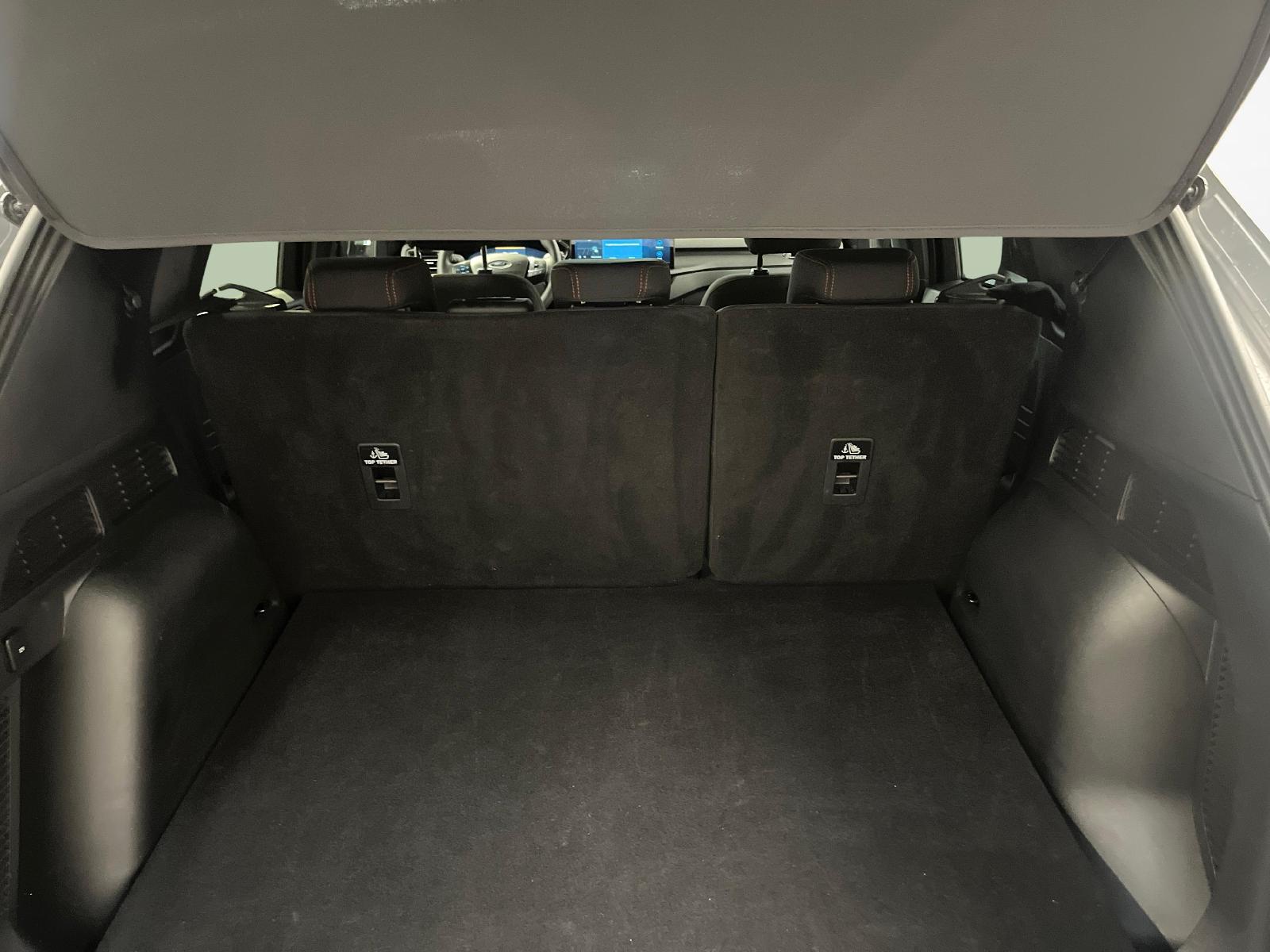 FORD Kuga 2.5 Hybrid ST-Line 4x4-image-11