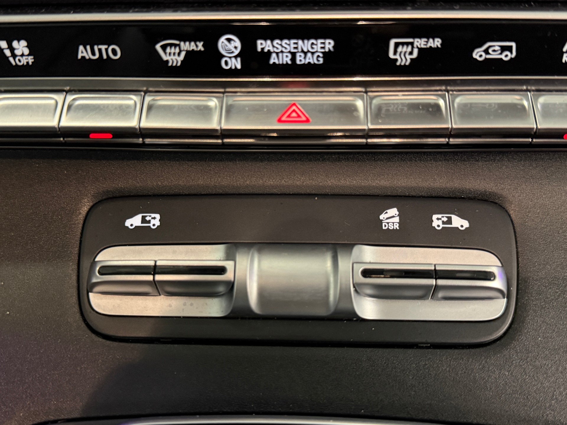 MERCEDES-BENZ V 250 d Avantgarde 4Matic lang Van *CH-Auto*Graits Service*Werksgarantie MSI bis 17.12.2027*-image-22