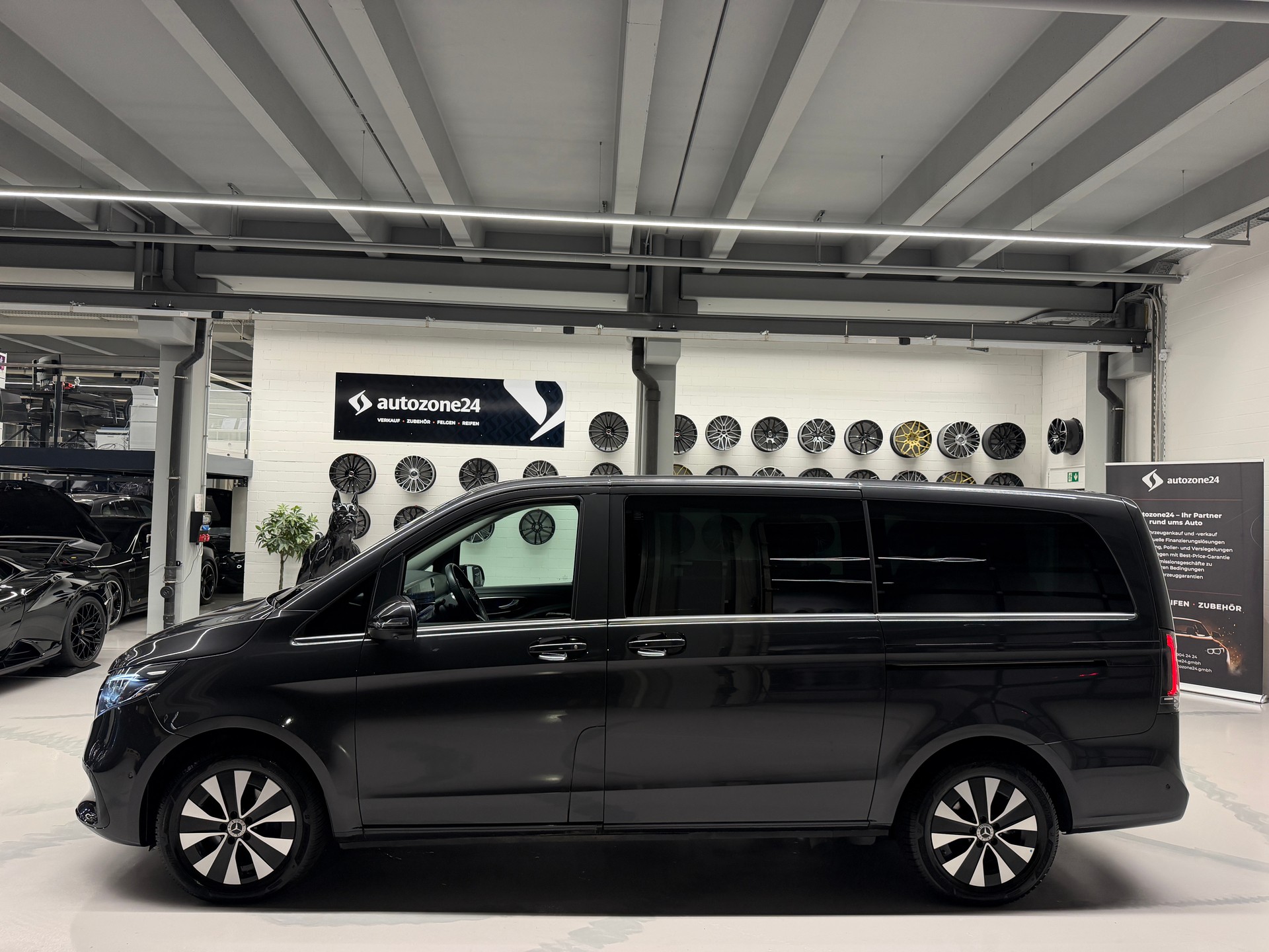 MERCEDES-BENZ V 250 d Avantgarde 4Matic lang Van *CH-Auto*Graits Service*Werksgarantie MSI bis 17.12.2027*-image-9