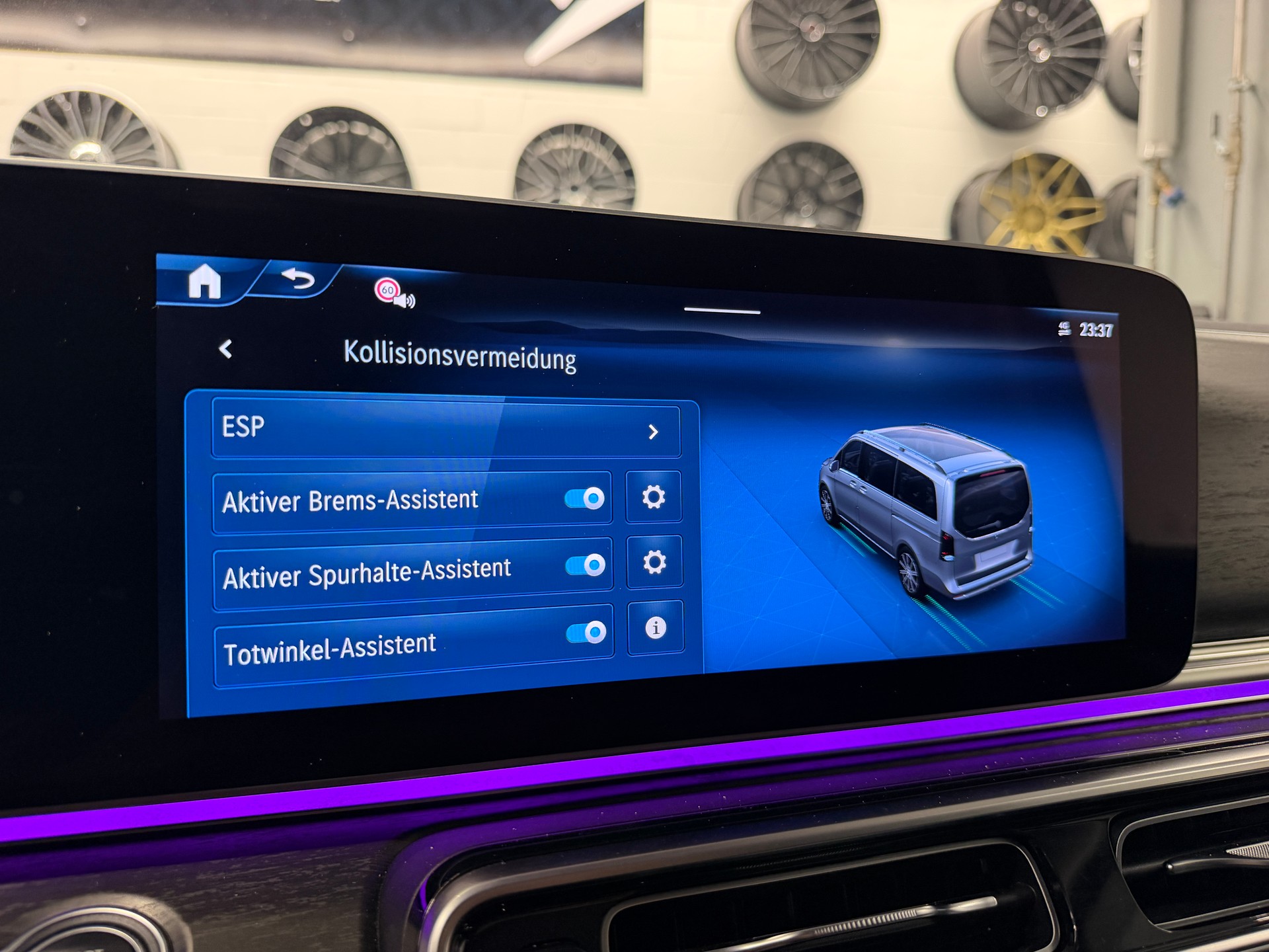 MERCEDES-BENZ V 250 d Avantgarde 4Matic lang Van *CH-Auto*Graits Service*Werksgarantie MSI bis 17.12.2027*-image-25