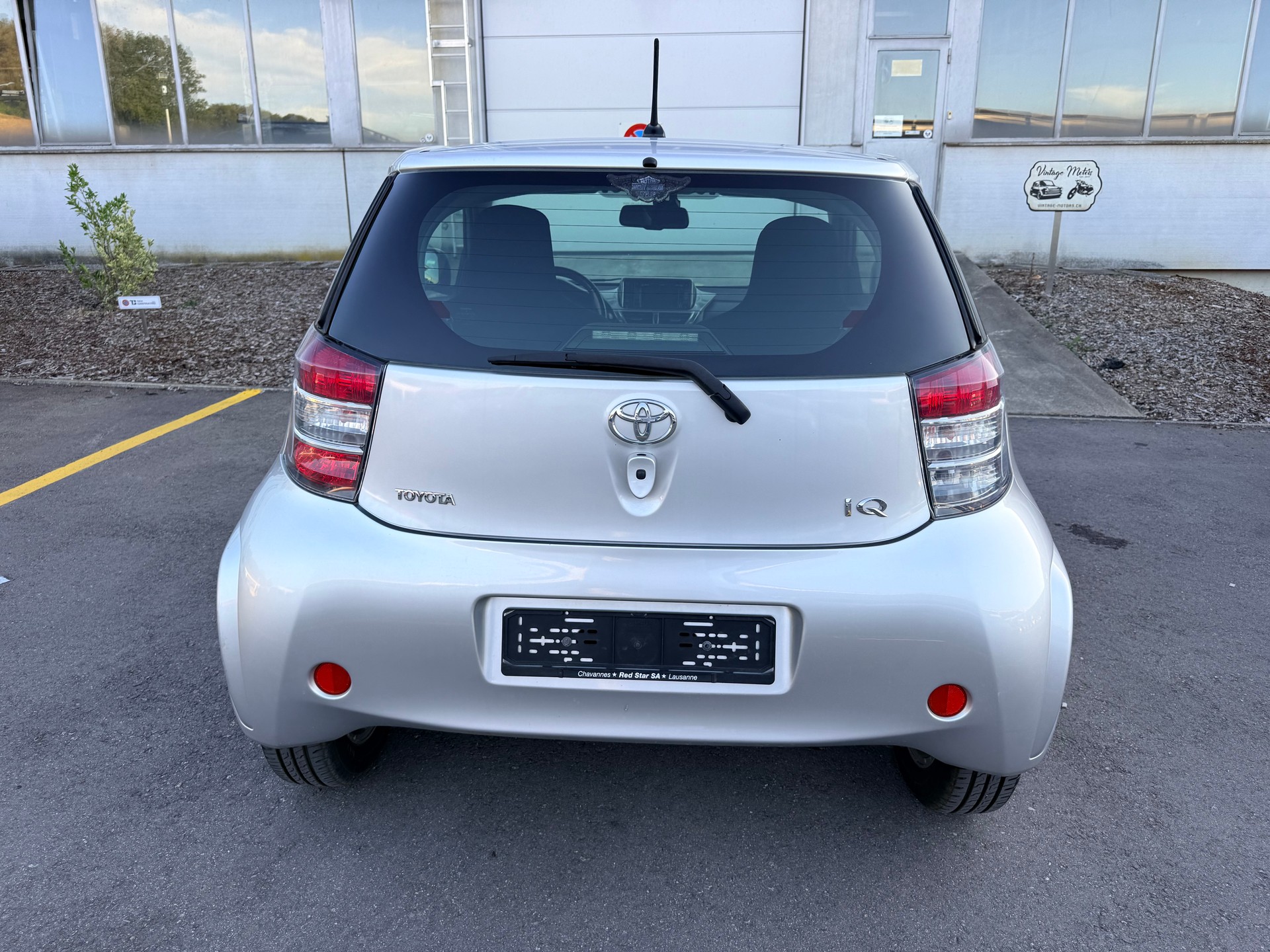 TOYOTA iQ2 1.0 VVT-i-image-5