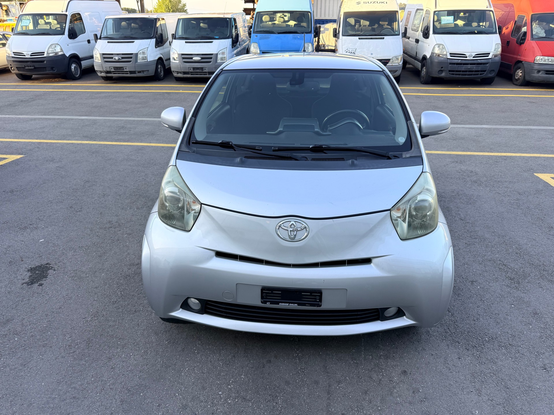 TOYOTA iQ2 1.0 VVT-i-image-1
