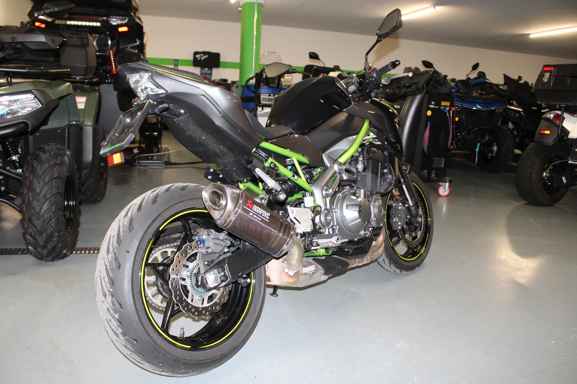 KAWASAKI Z 900-image-5