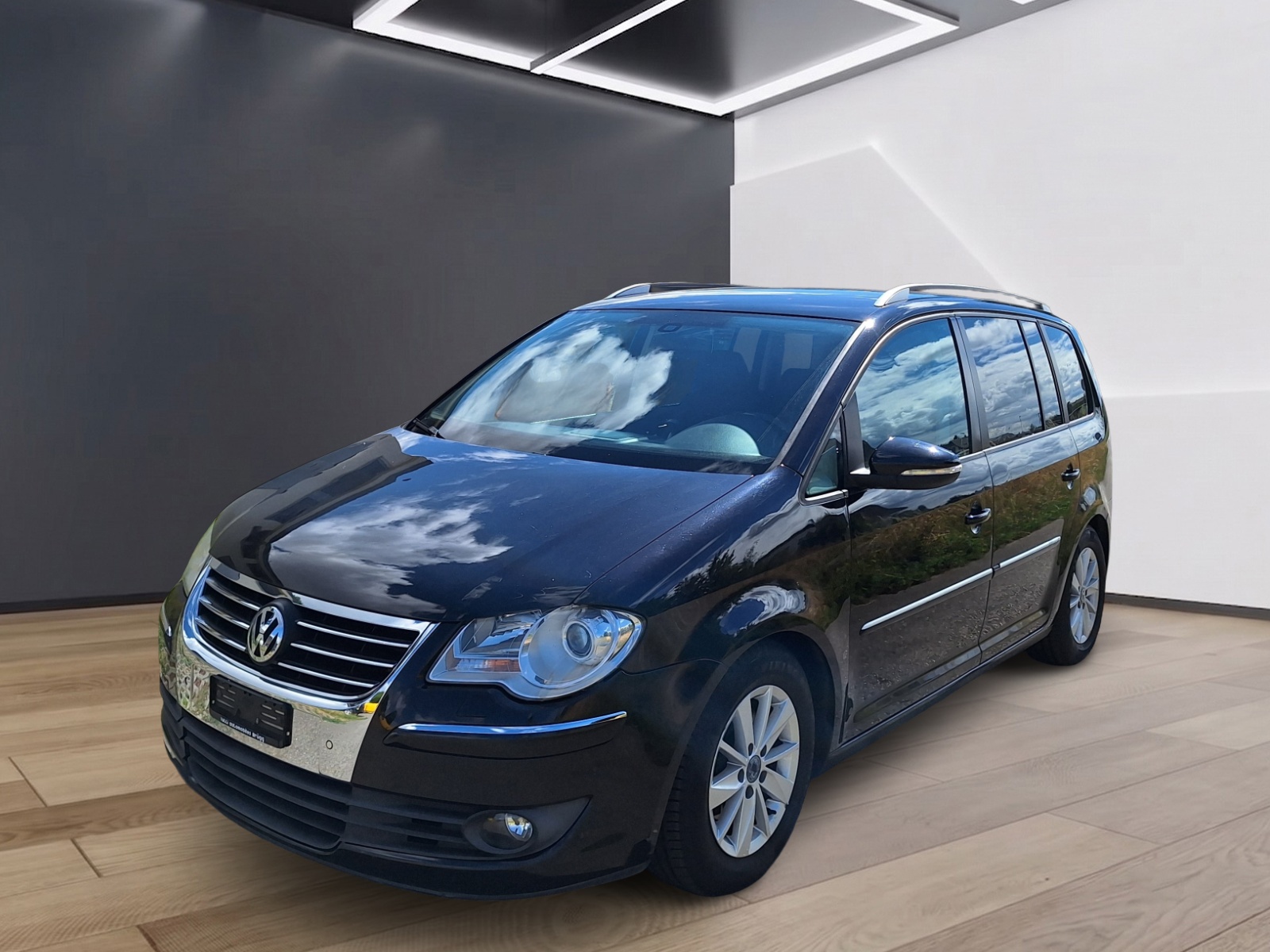 VW Touran 1.4 TSI Trendline-showroom-element-1