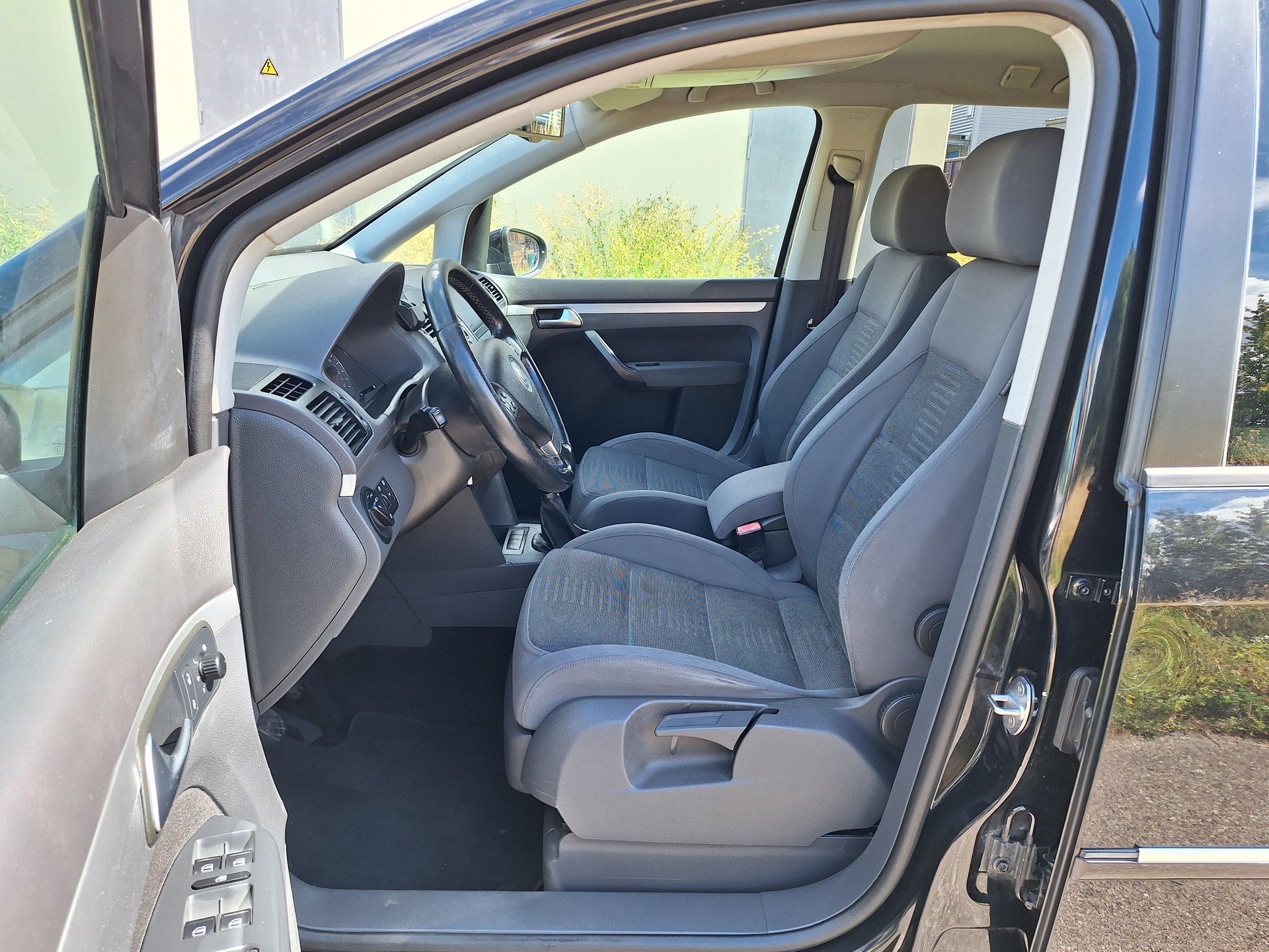 VW Touran 1.4 TSI Trendline-image-6