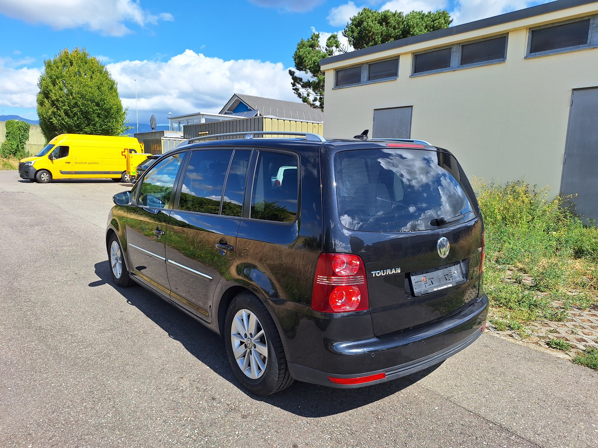 VW Touran 1.4 TSI Trendline-image-5