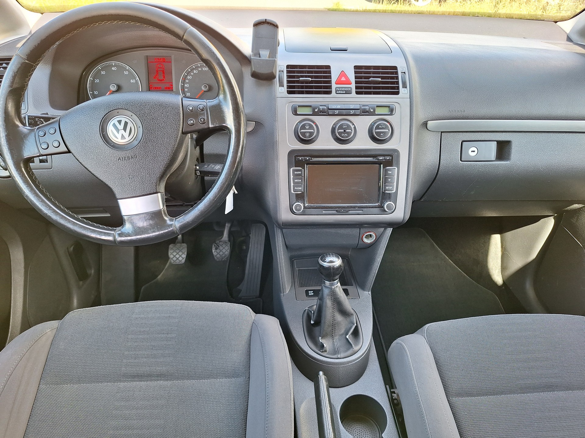 VW Touran 1.4 TSI Trendline-image-12