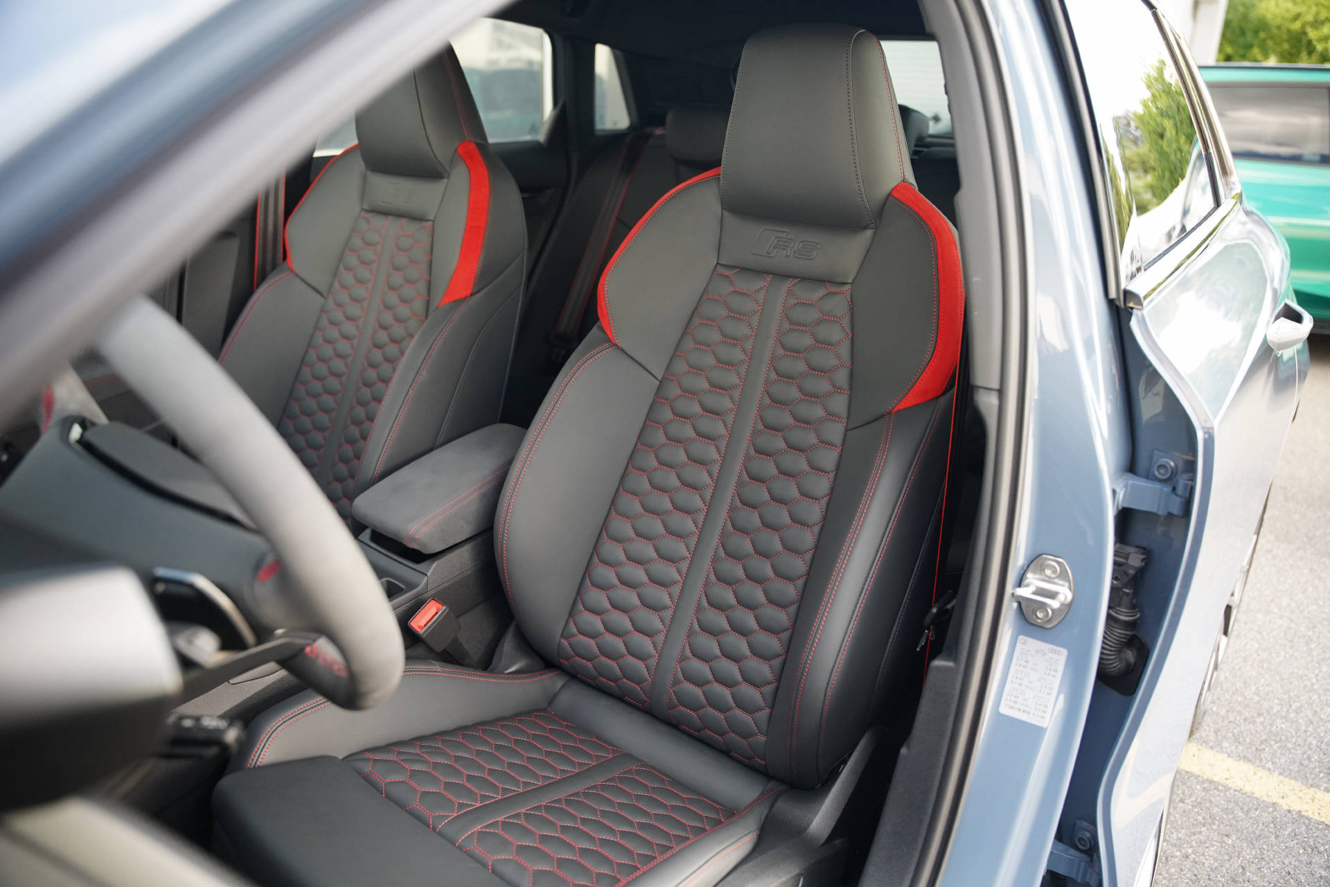 AUDI RS3 Sportback 2.5 TFSI quattro S-Tronic-image-9