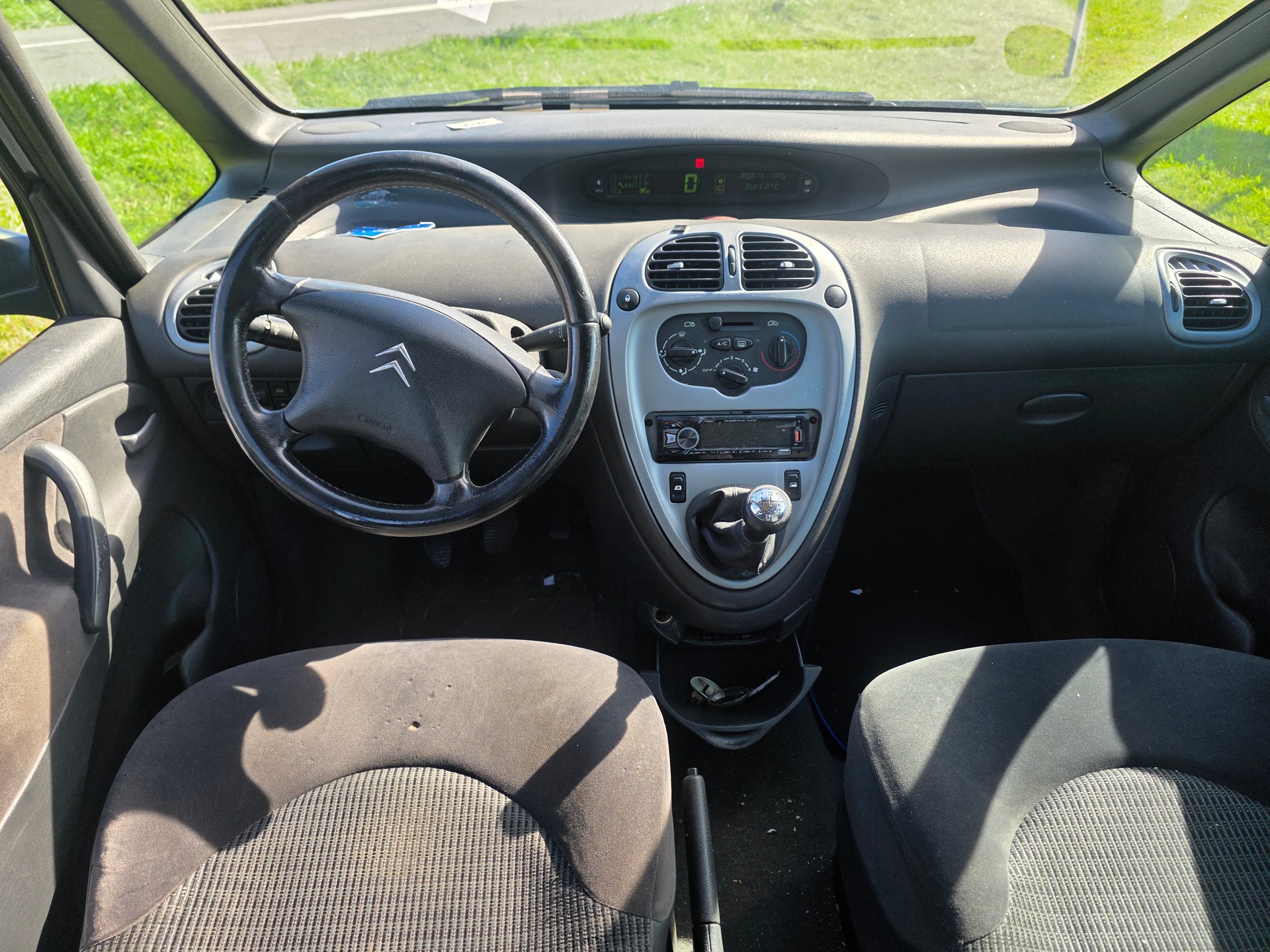 CITROEN Xsara Picasso 1.6i 16V Exclusive-image-7