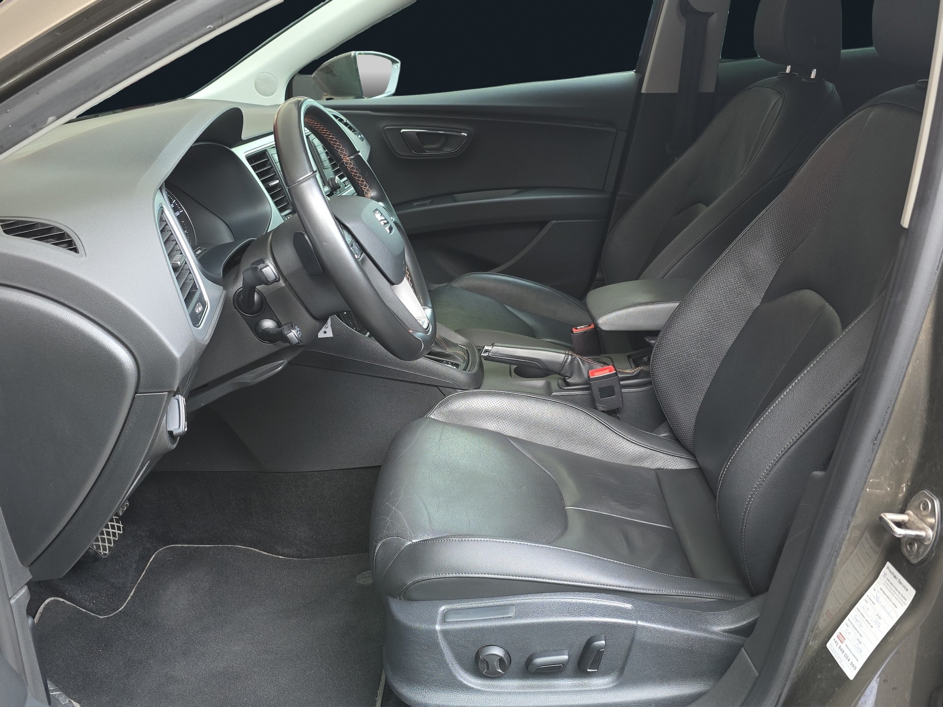 SEAT Leon ST 2.0 TDI X-Perience 4Drive DSG-image-9