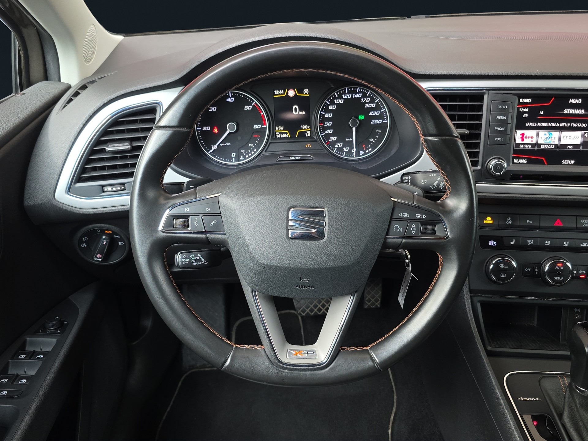SEAT Leon ST 2.0 TDI X-Perience 4Drive DSG-image-11