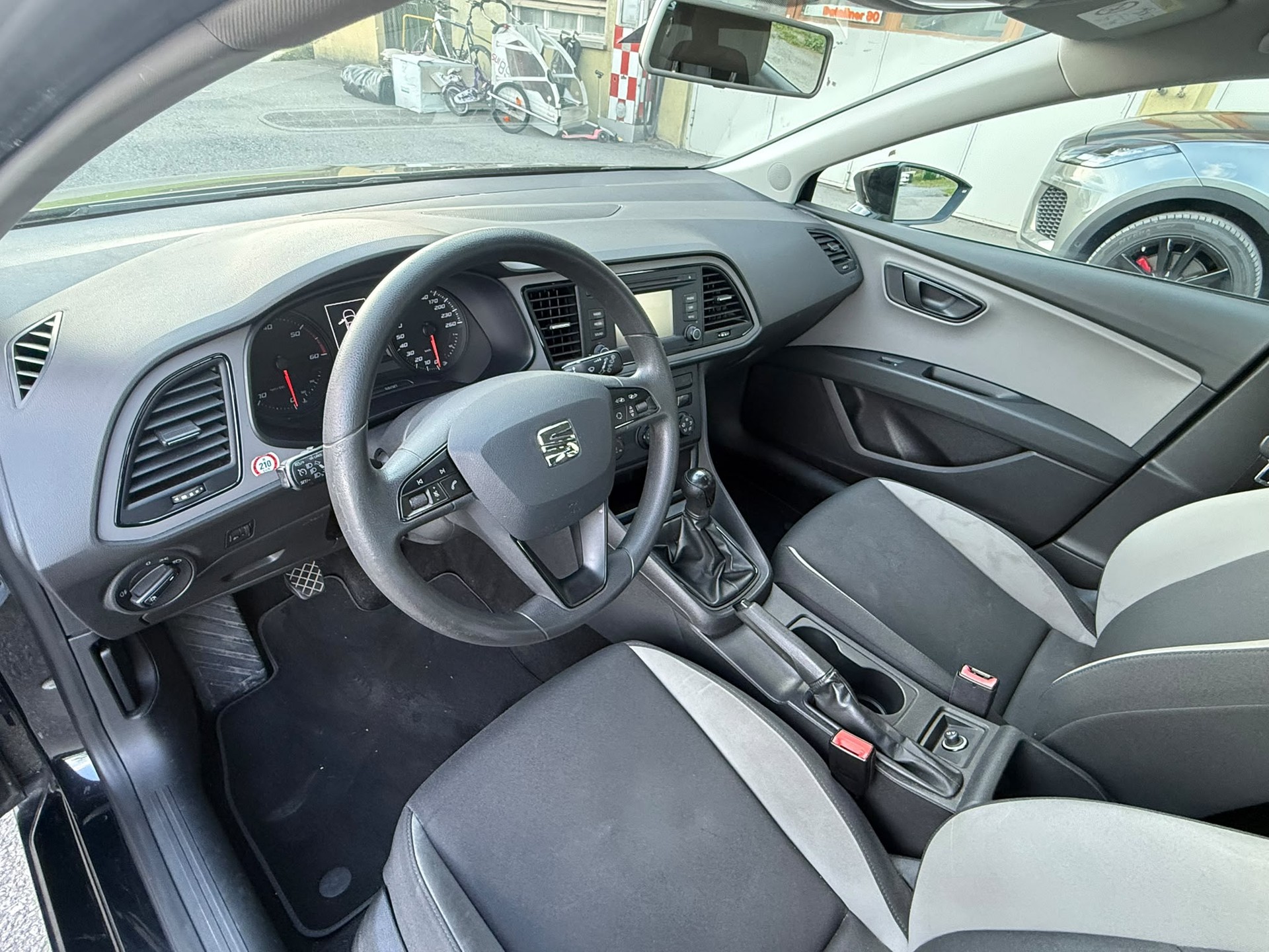 SEAT 1.6 TDI 110 EcoM Style-image-5